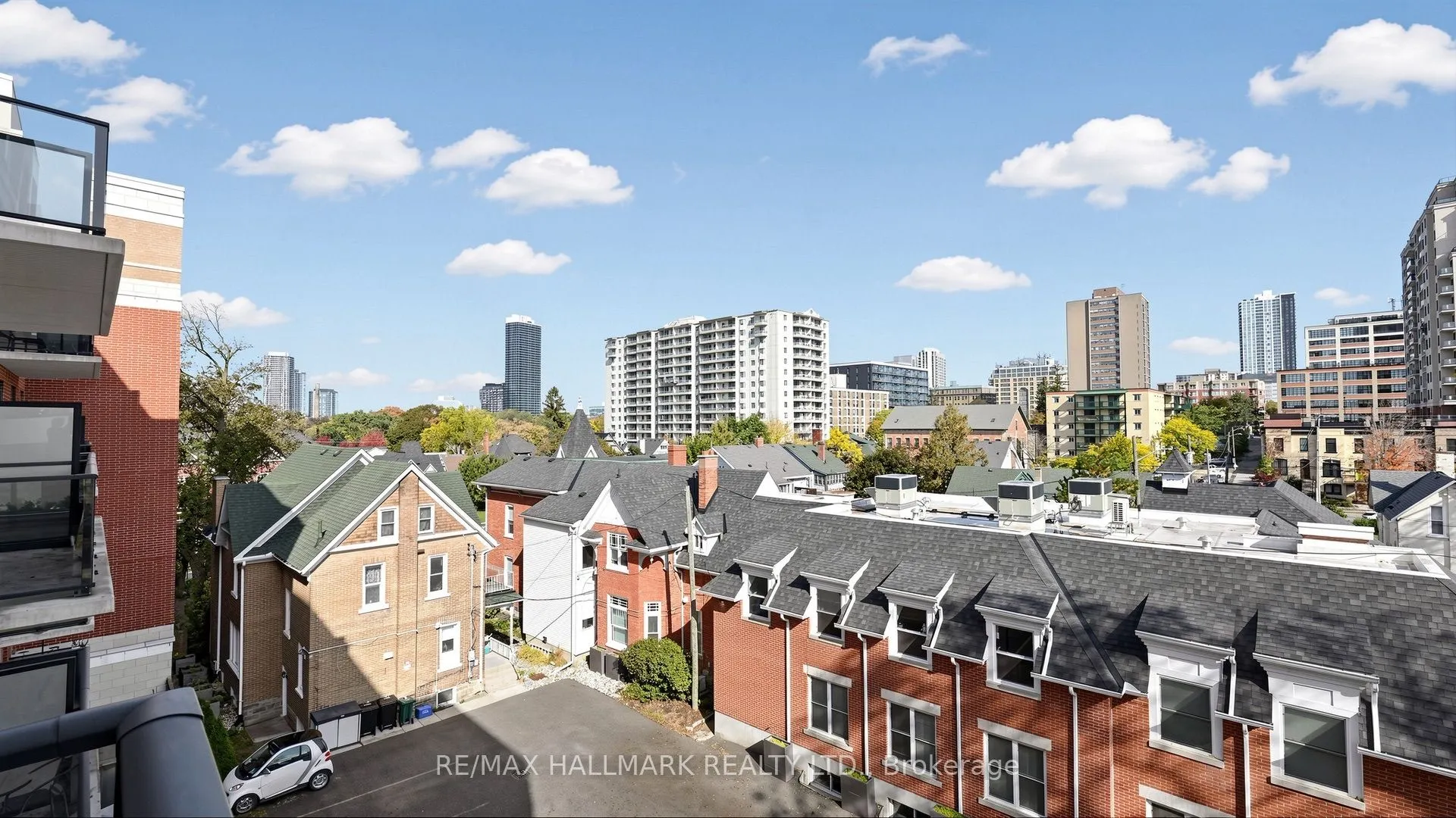 399 Queen Street S #414