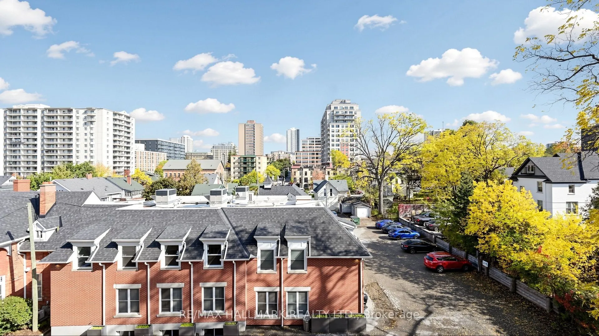 399 Queen Street S #414