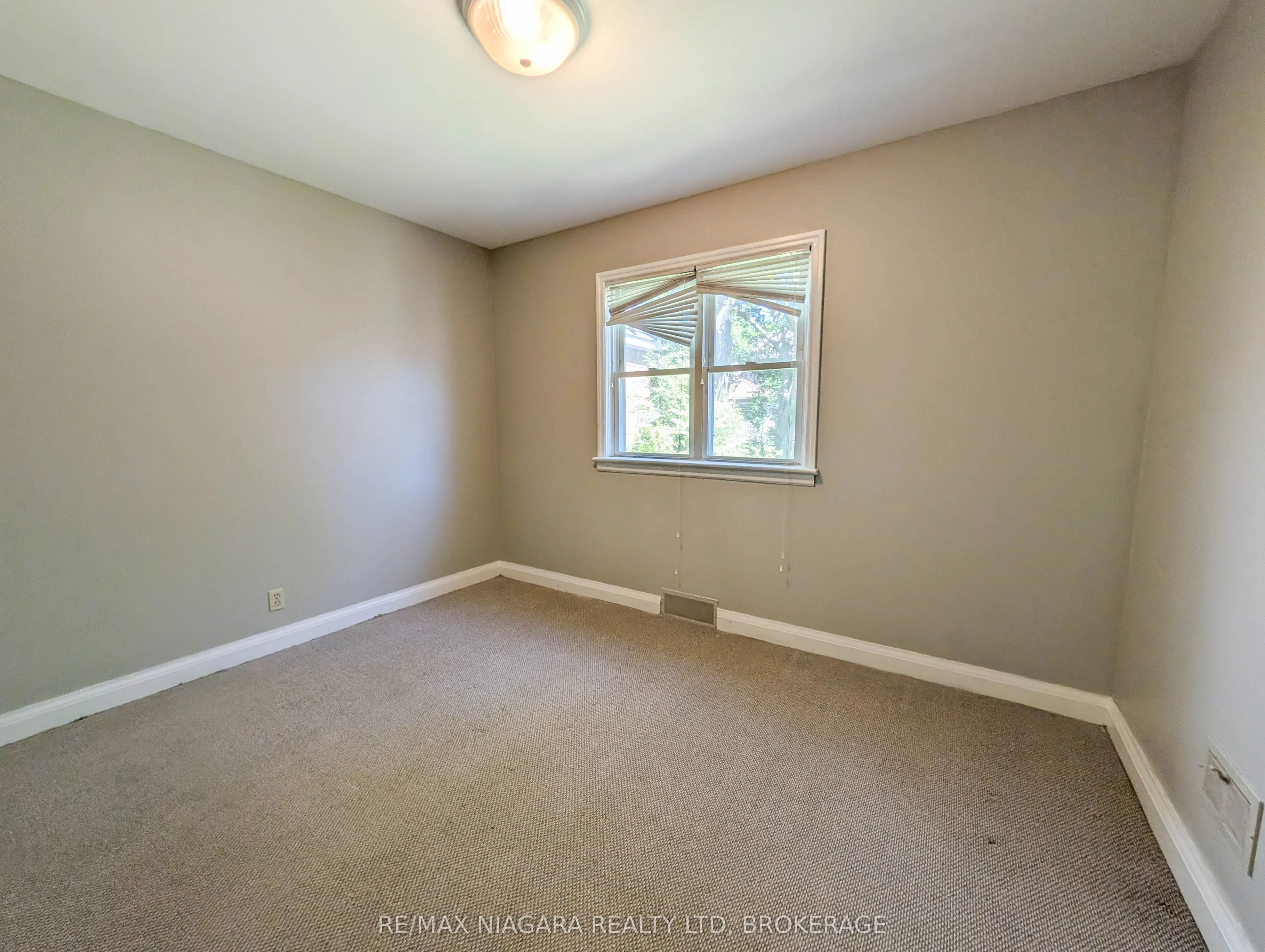 106 Haig Street