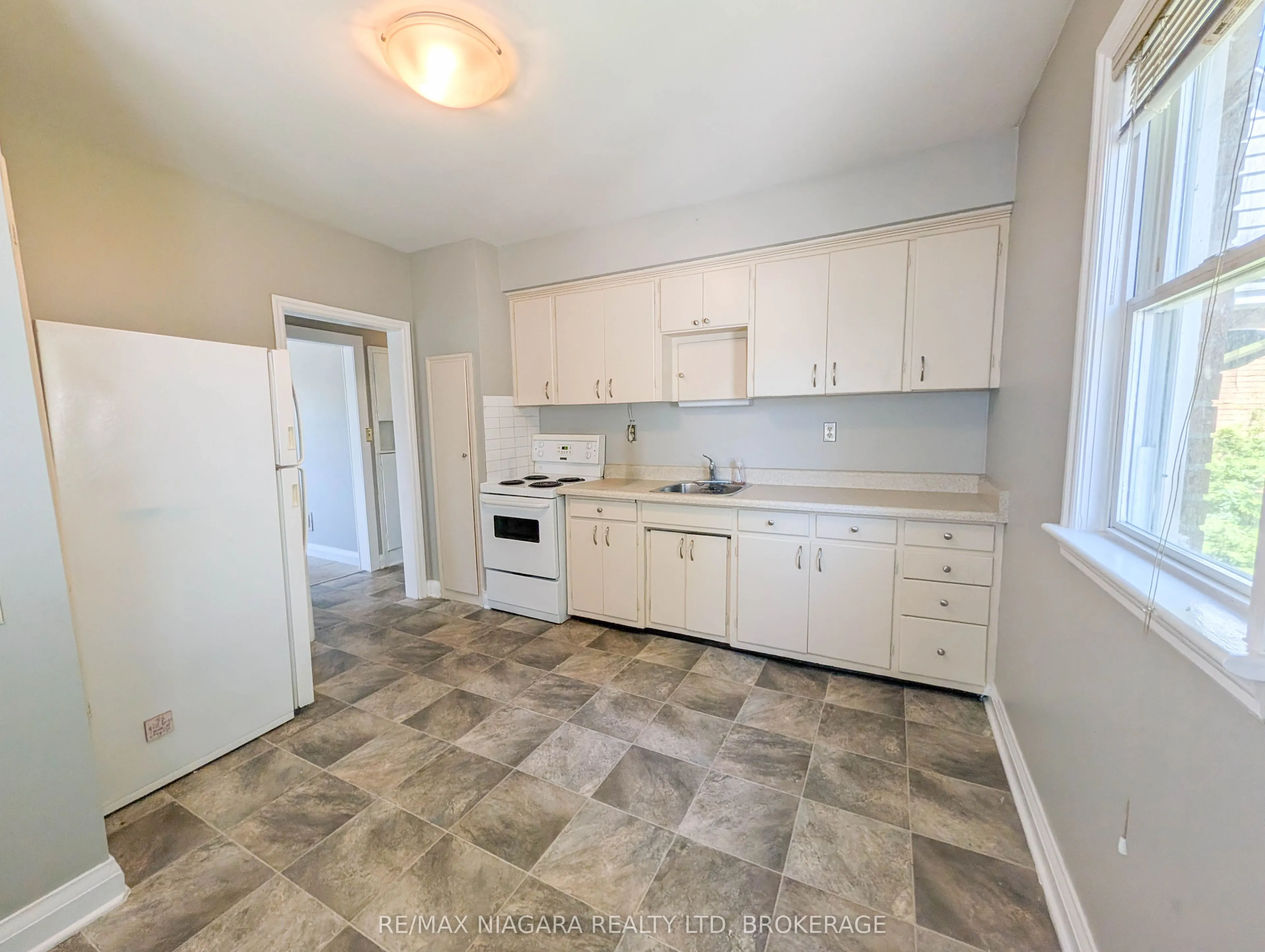 106 Haig Street