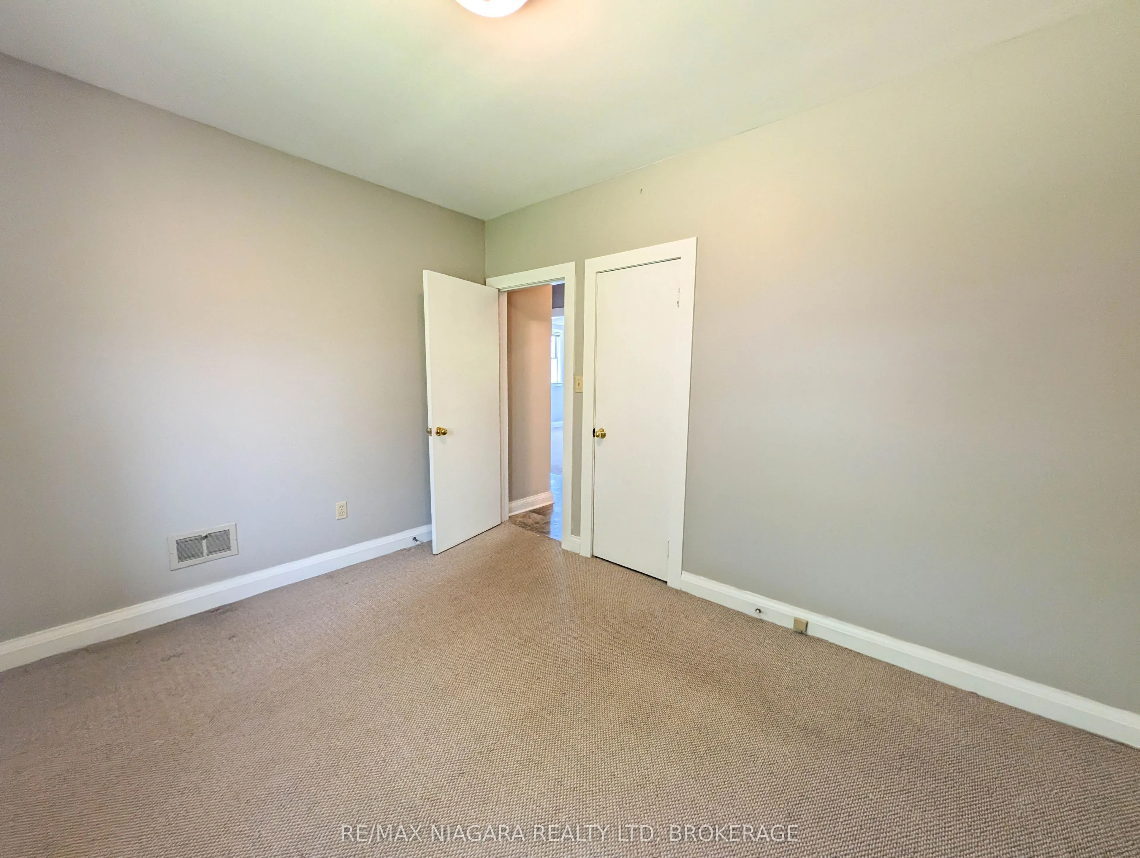 106 Haig Street