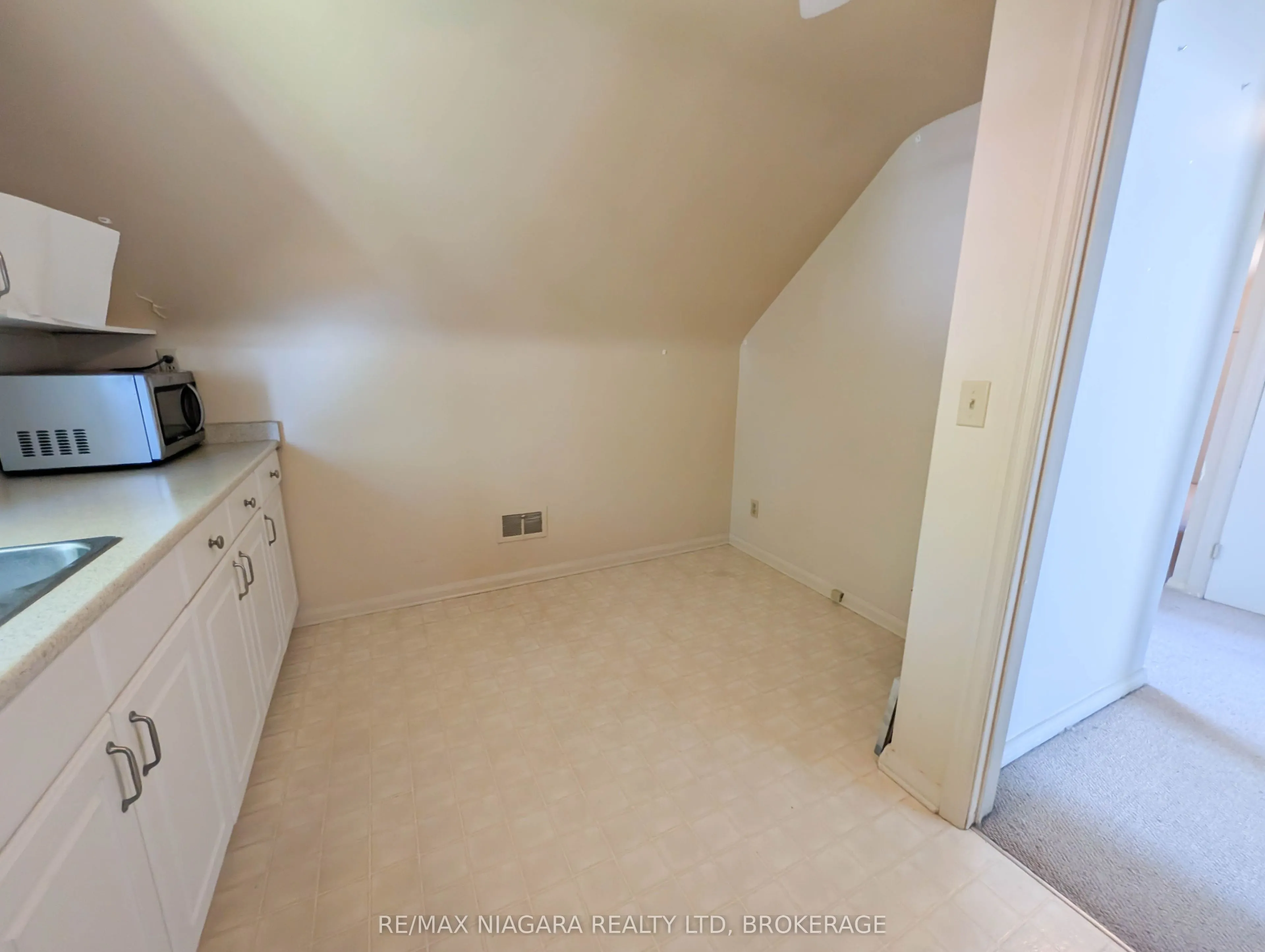 106 Haig Street