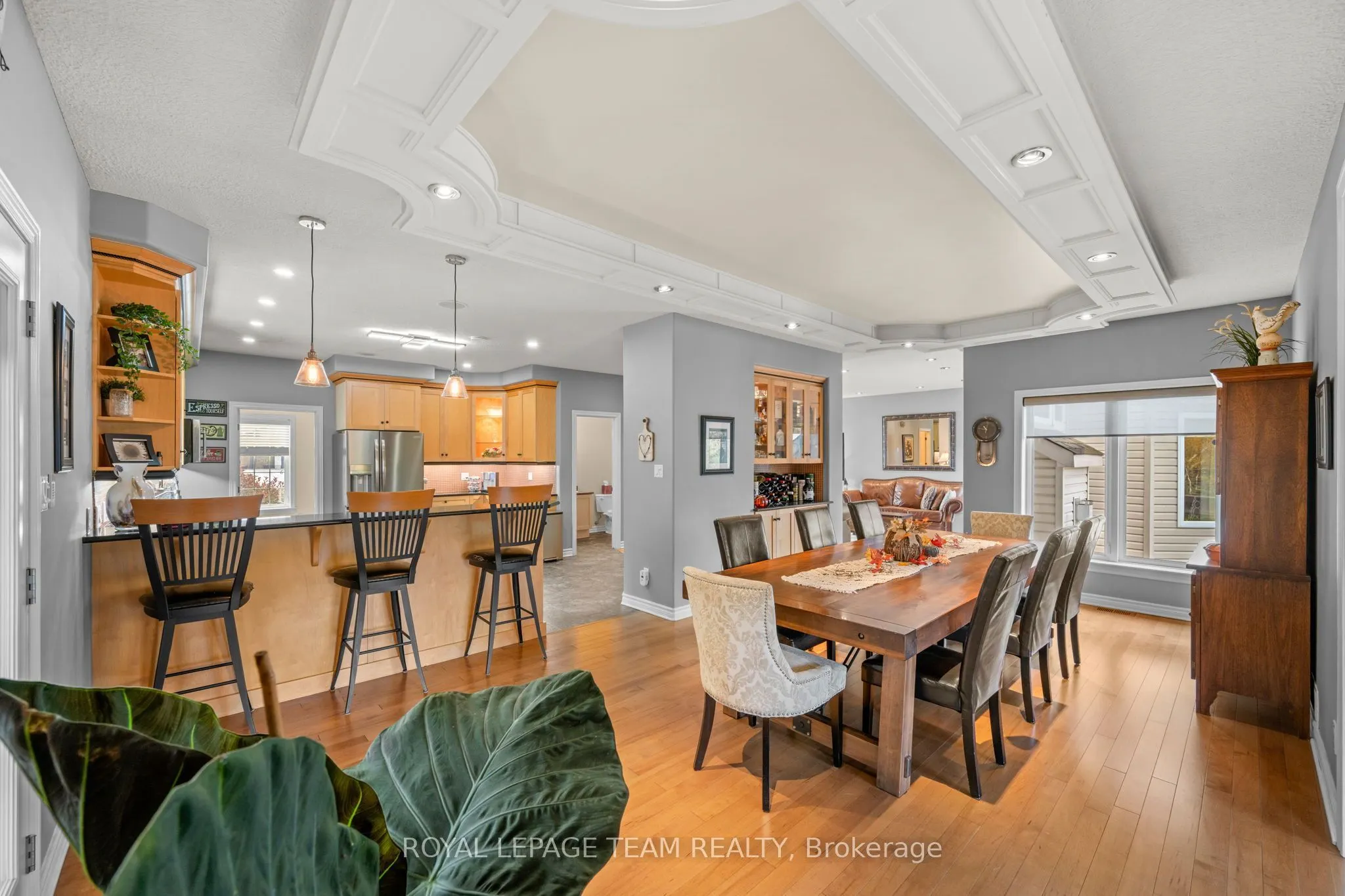406 Mcintosh Way