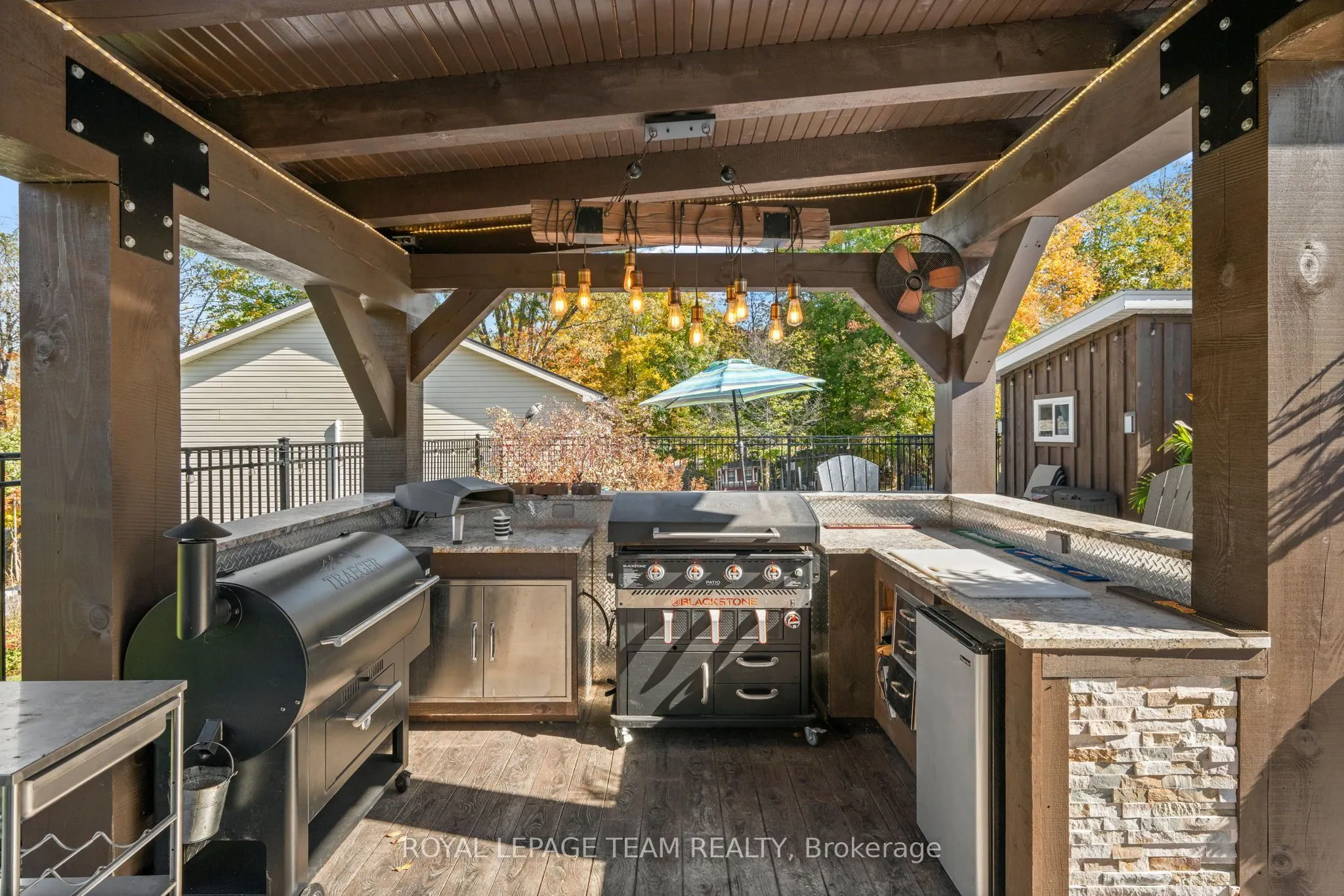 406 Mcintosh Way