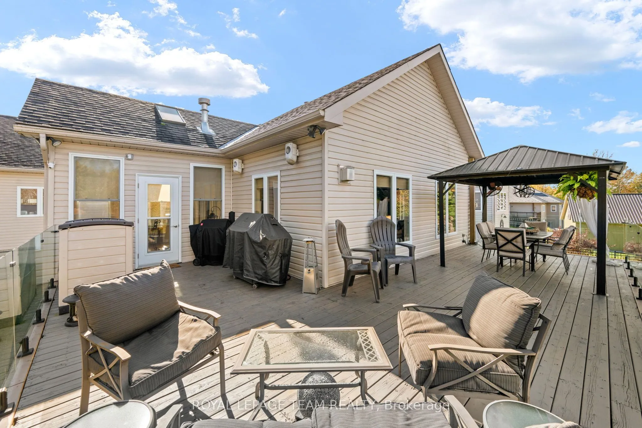 406 Mcintosh Way