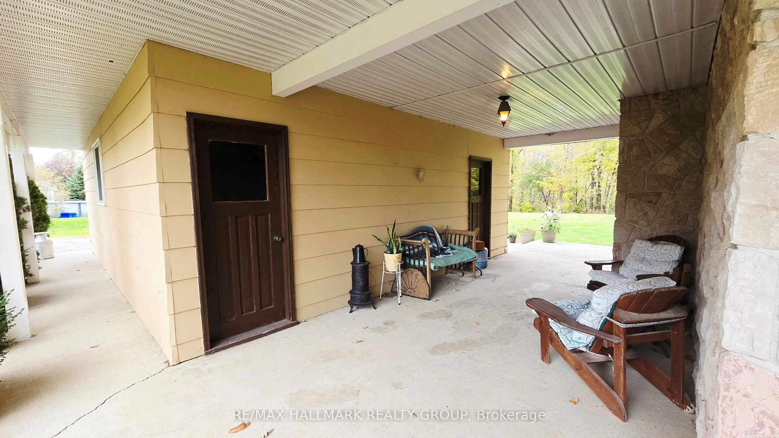 860 Munro Drive