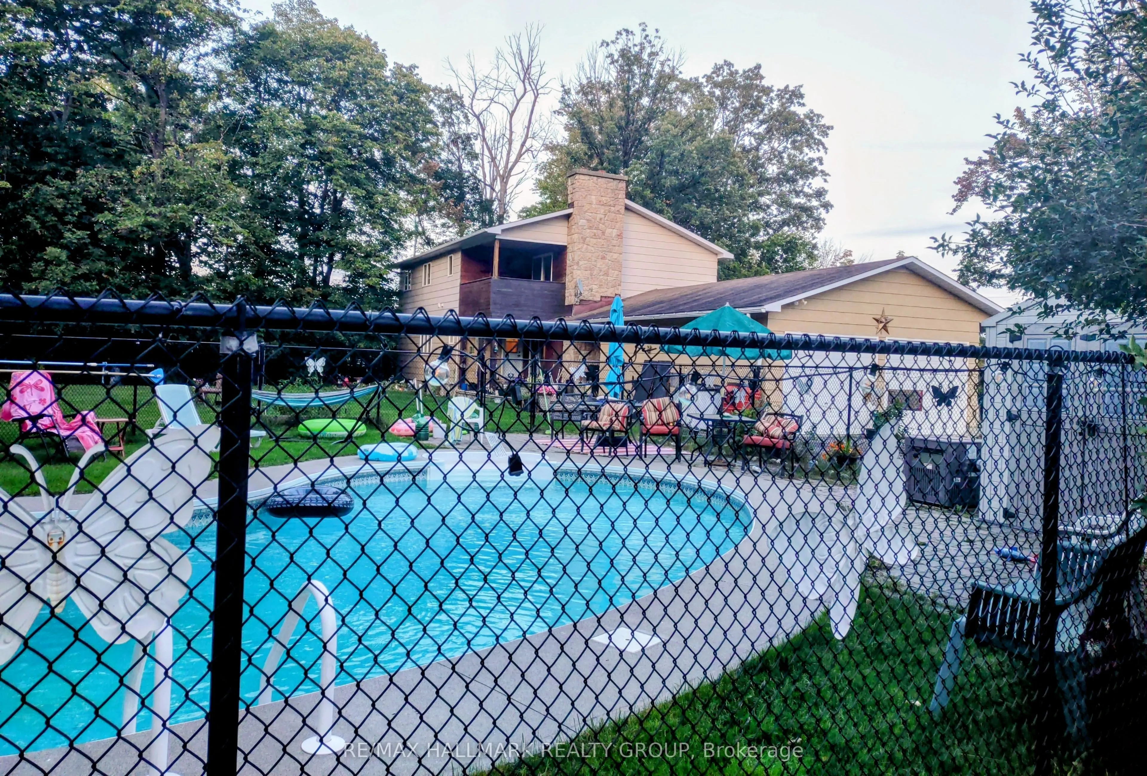860 Munro Drive