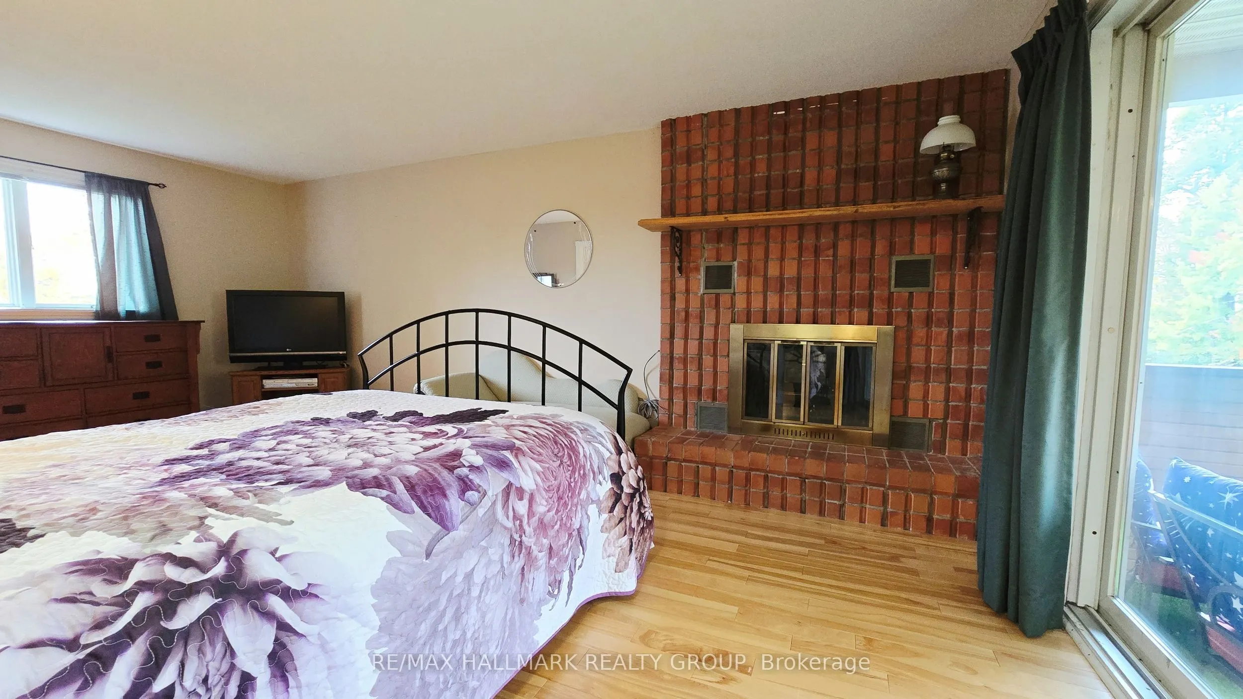 860 Munro Drive