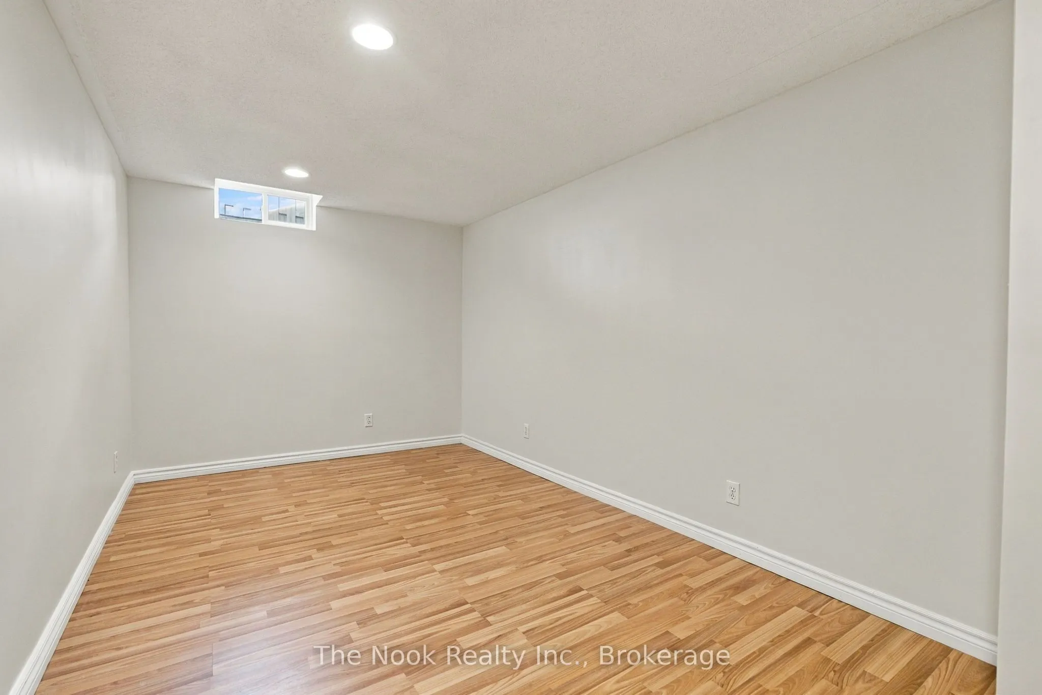 33 Laing Court