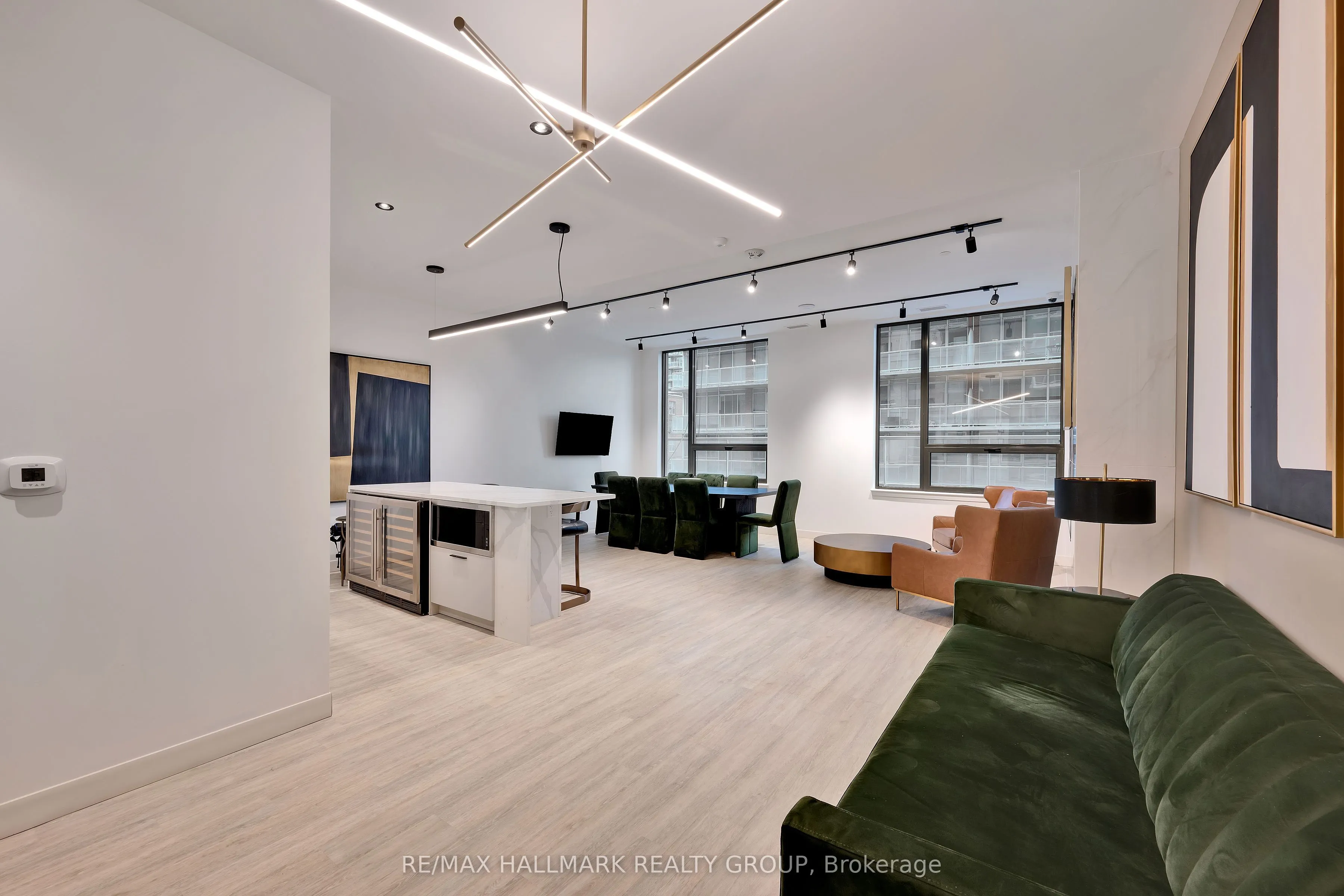 180 George Street #2603