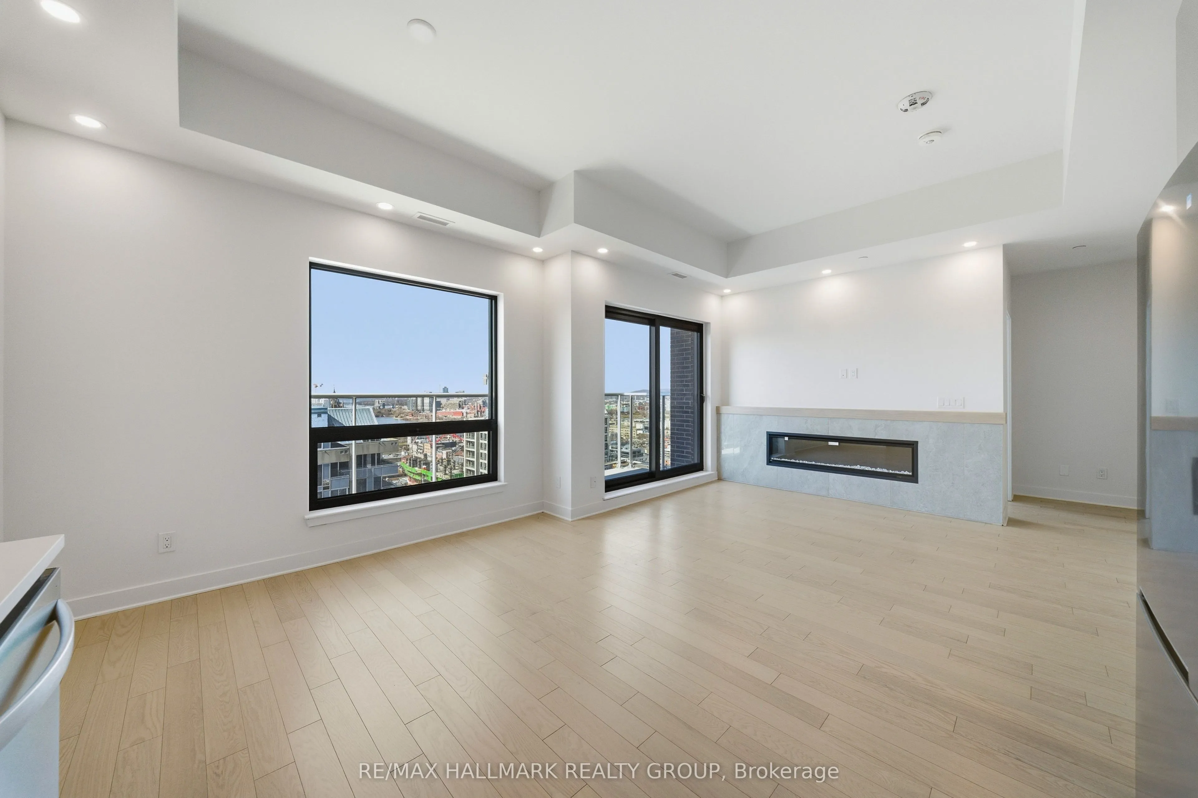 180 George Street #2601