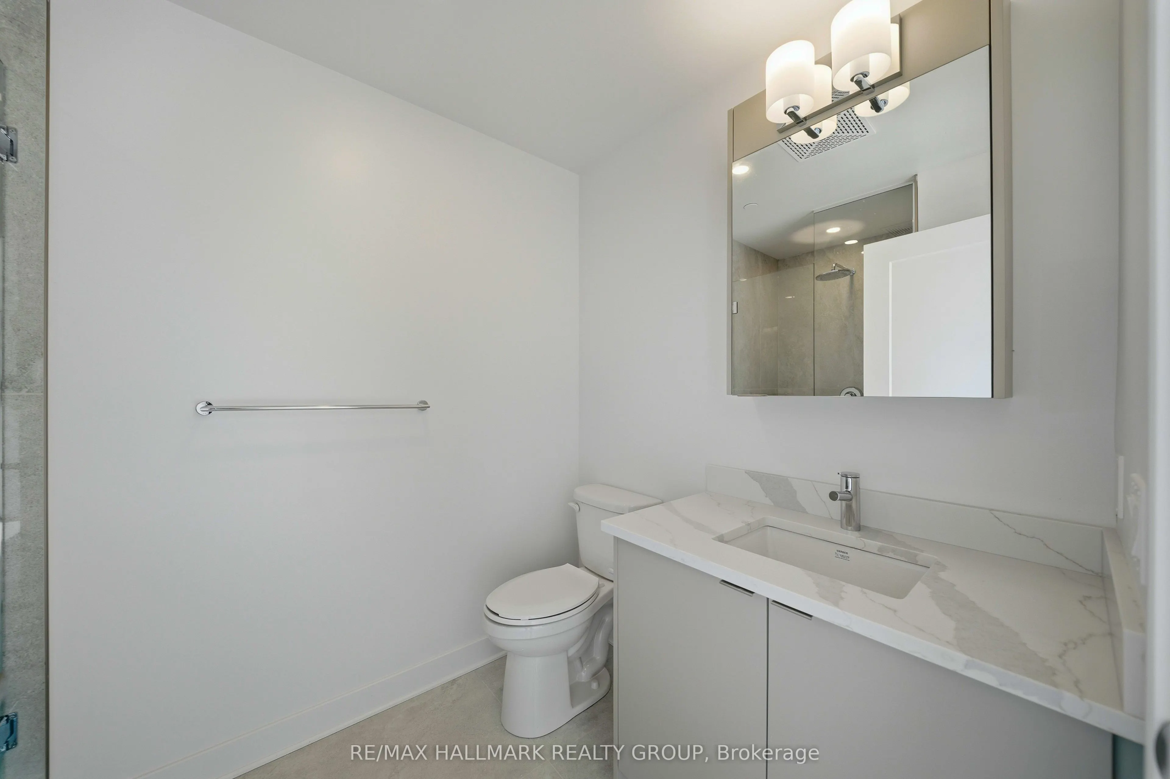 180 George Street #2601