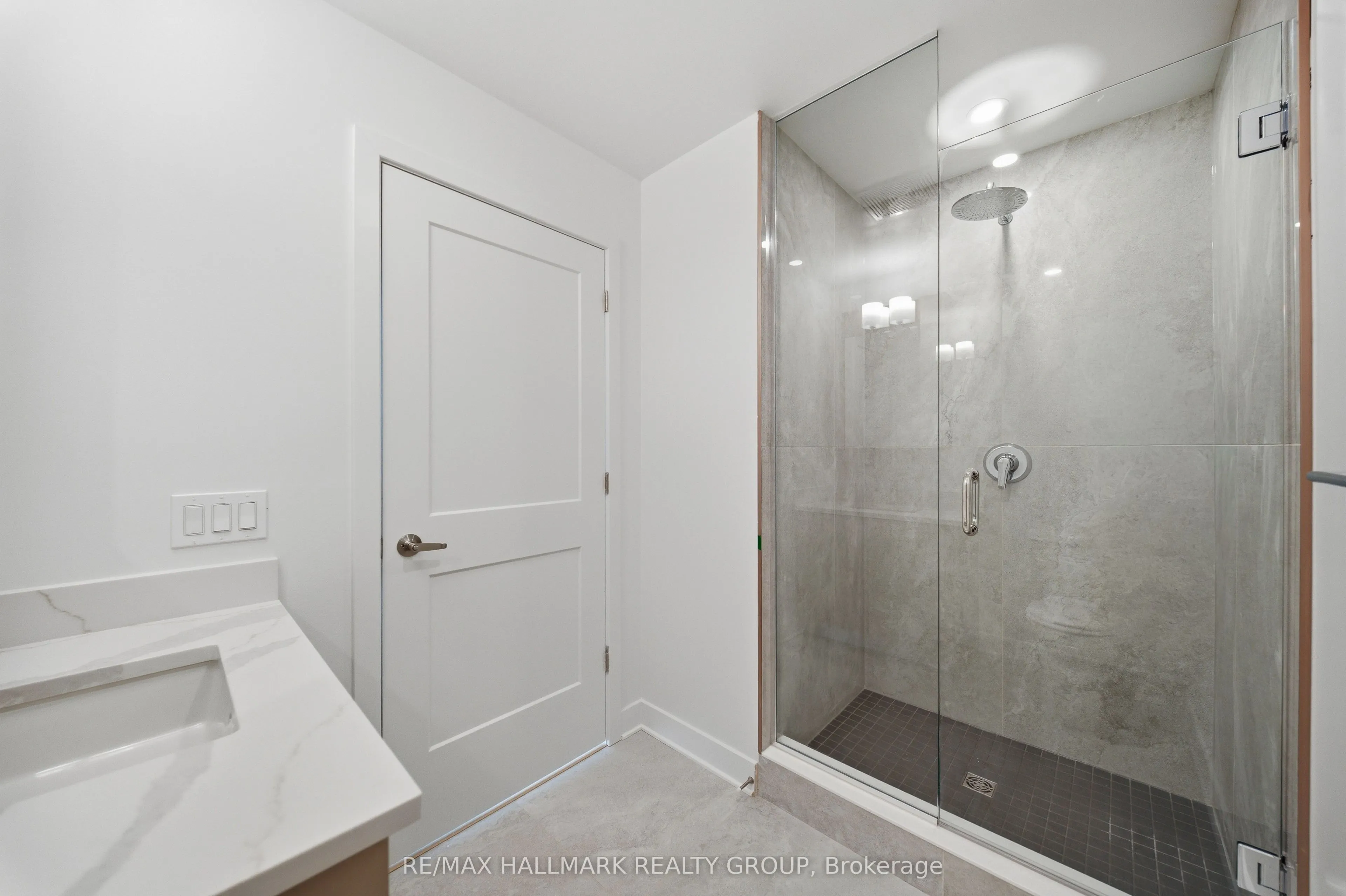 180 George Street #2601