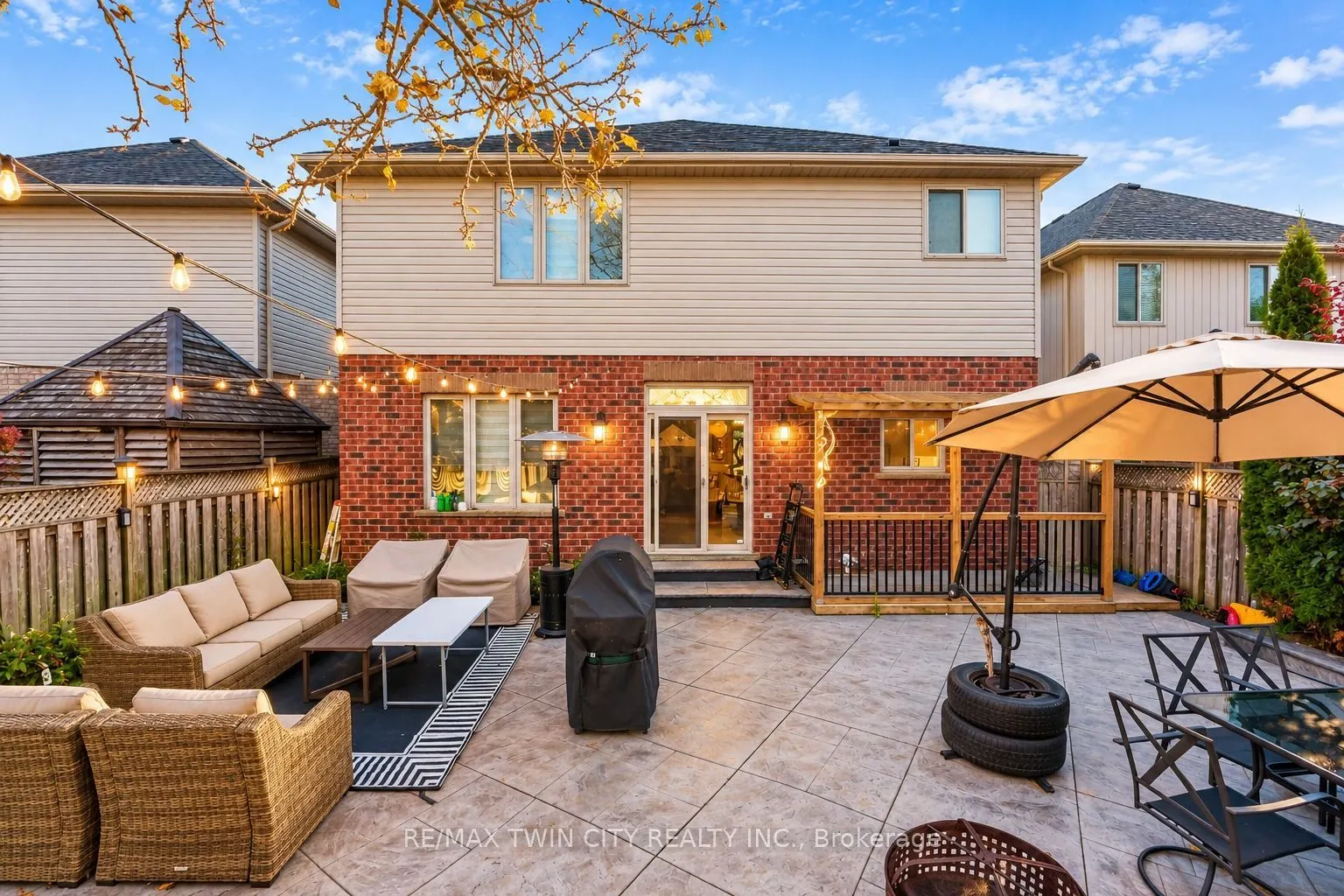 444 Thomas Slee Drive