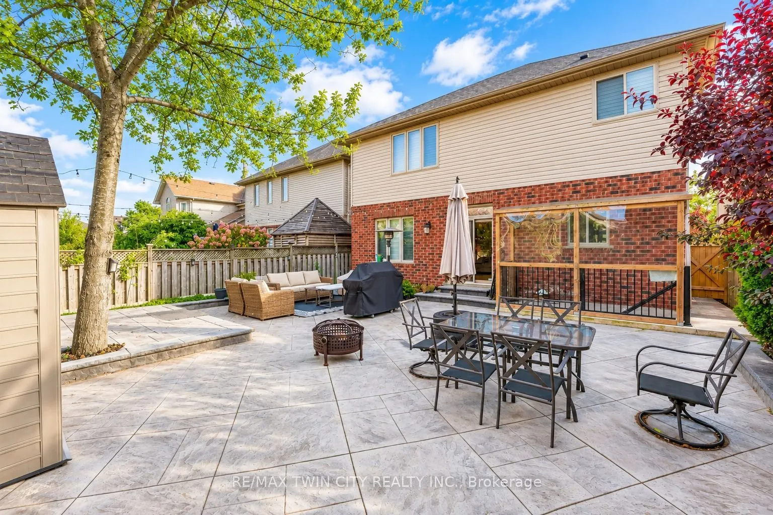 444 Thomas Slee Drive