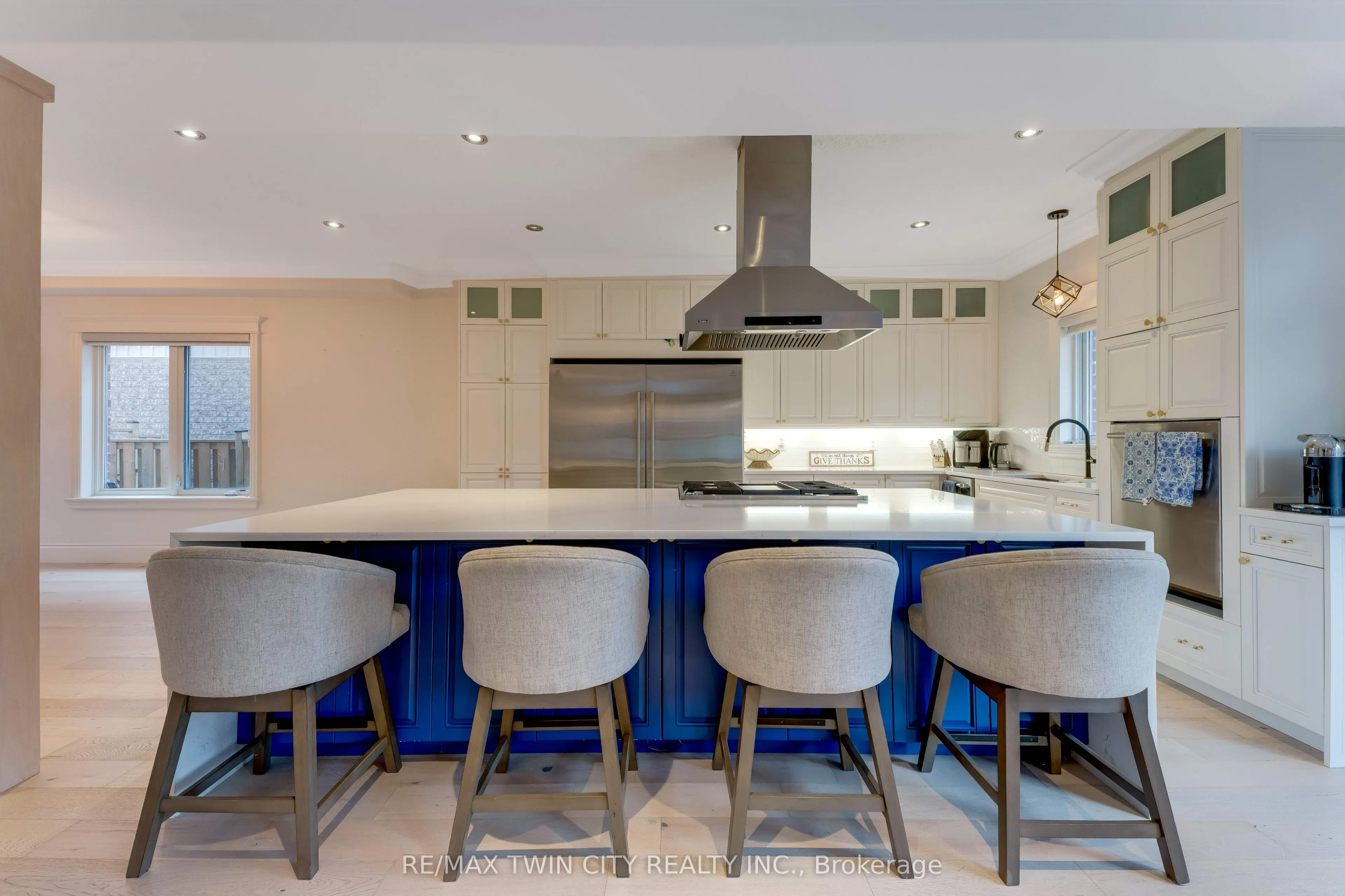 444 Thomas Slee Drive