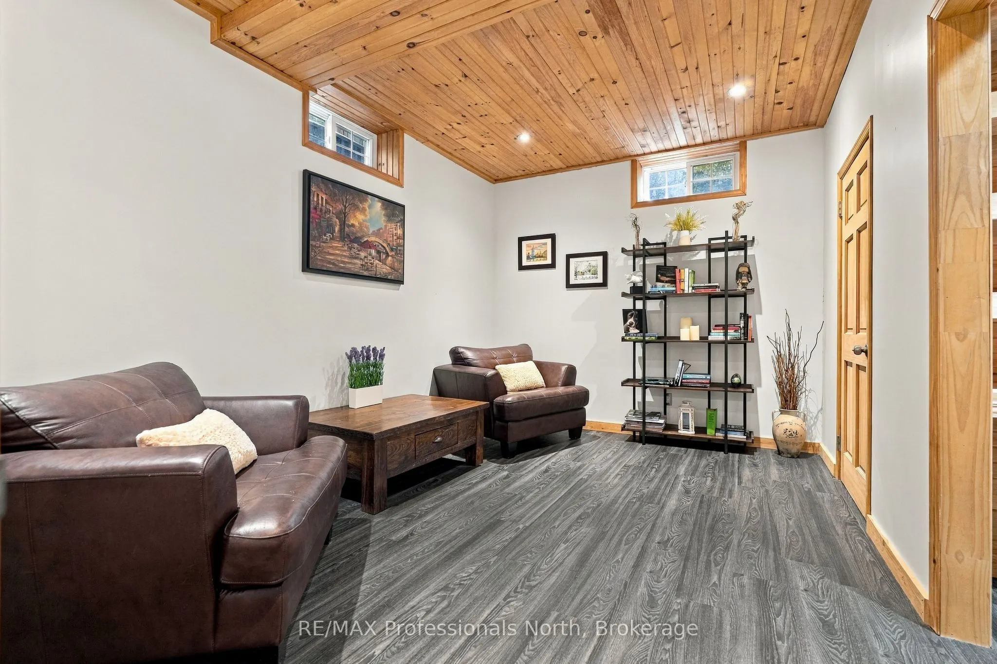 1276 Limberlost Road