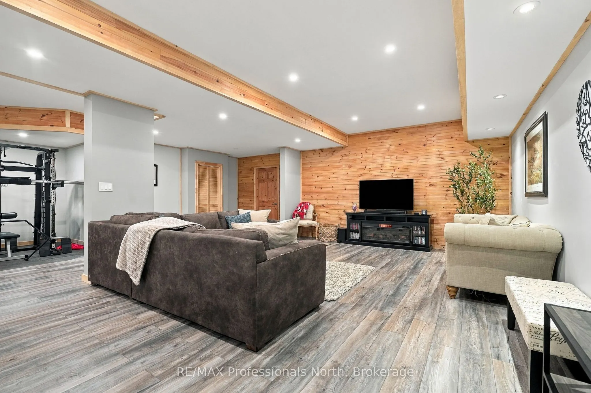1276 Limberlost Road