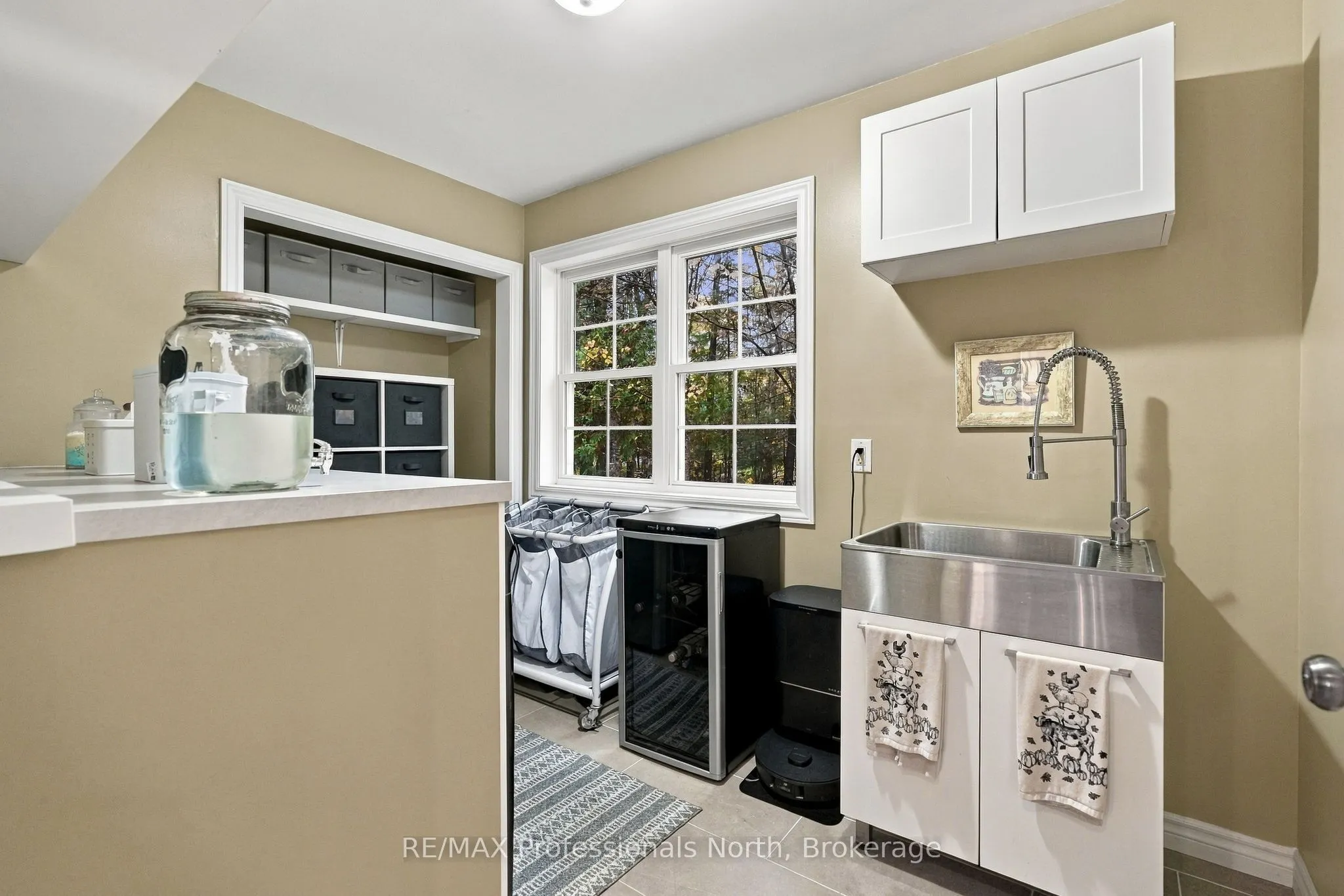 1276 Limberlost Road