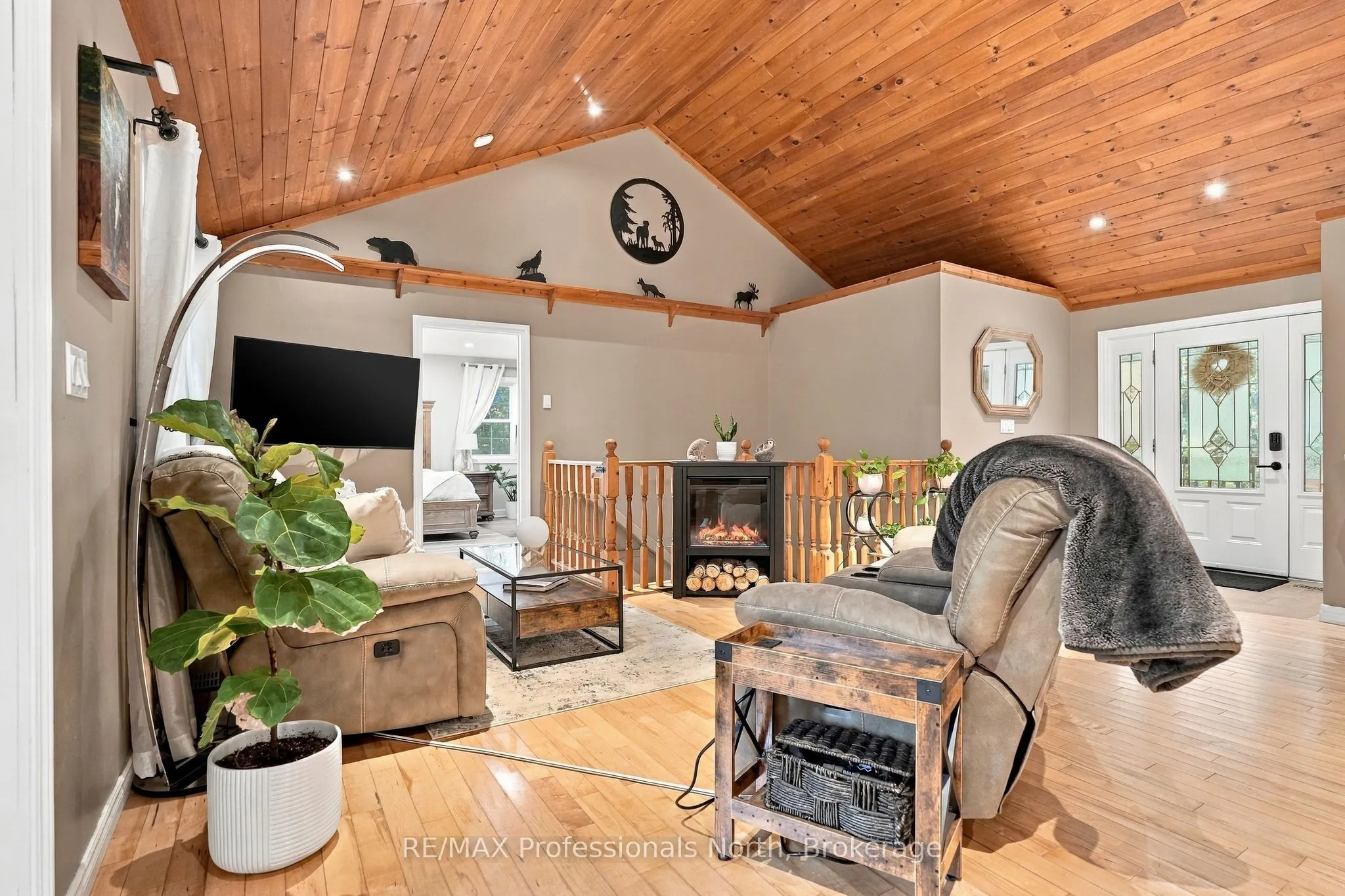 1276 Limberlost Road