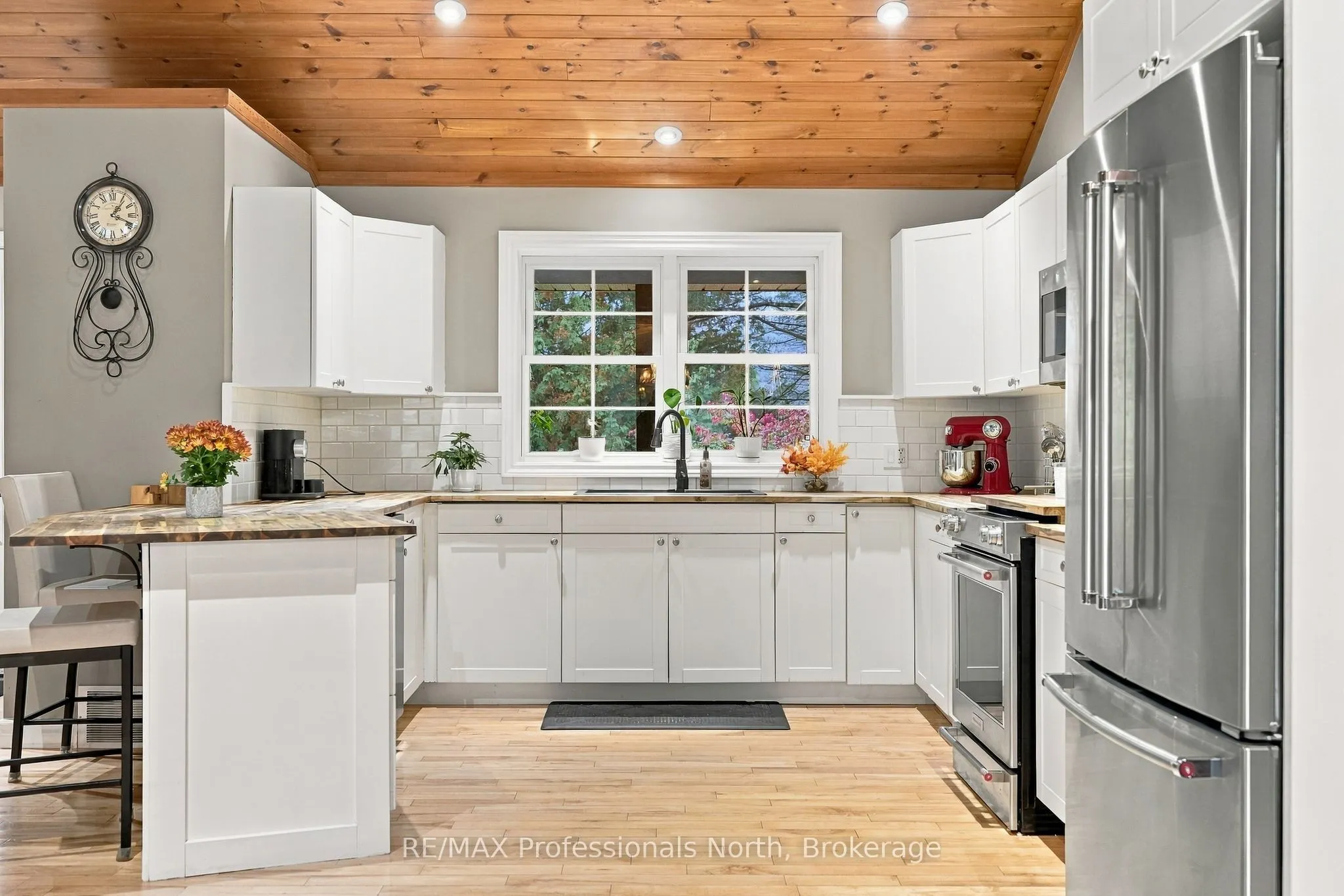 1276 Limberlost Road