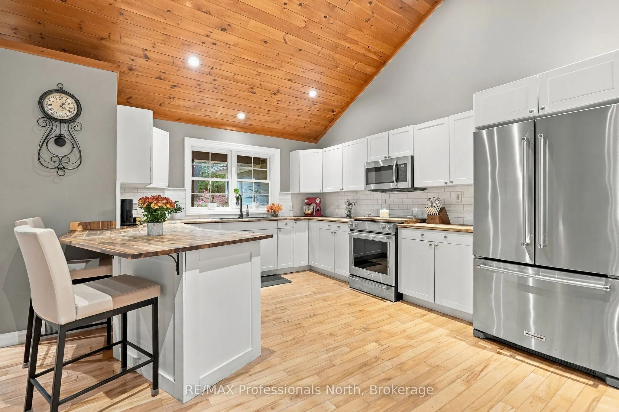 1276 Limberlost Road