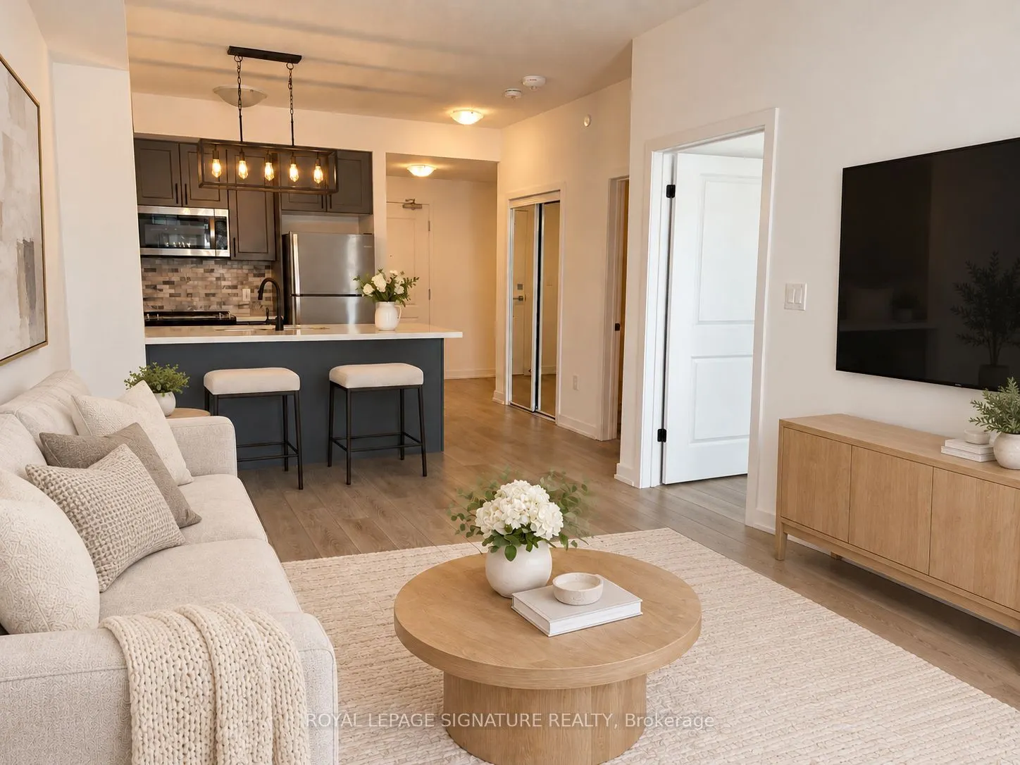 460 Dundas Street E #807