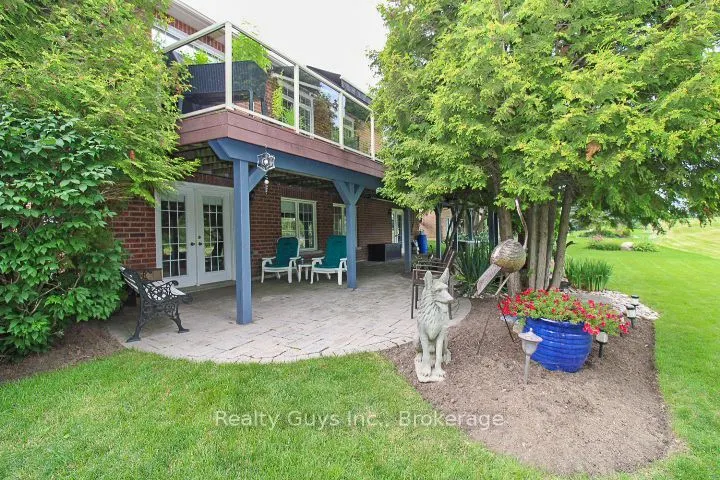 16 Crescent Moon Lane