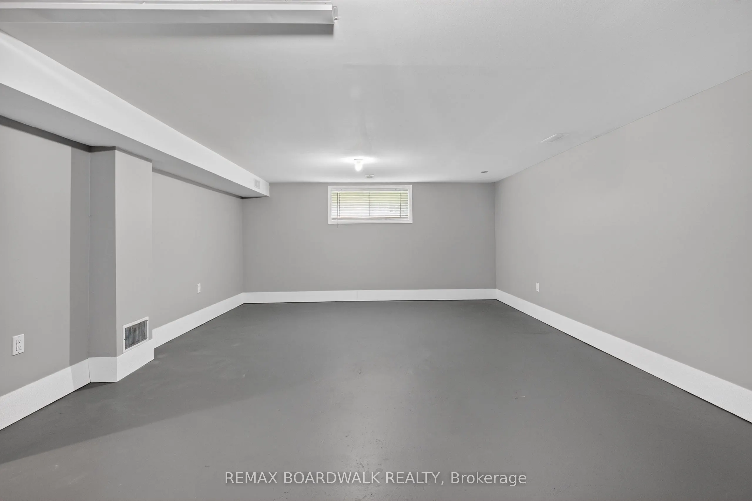 14930 Concession 10-11 Road