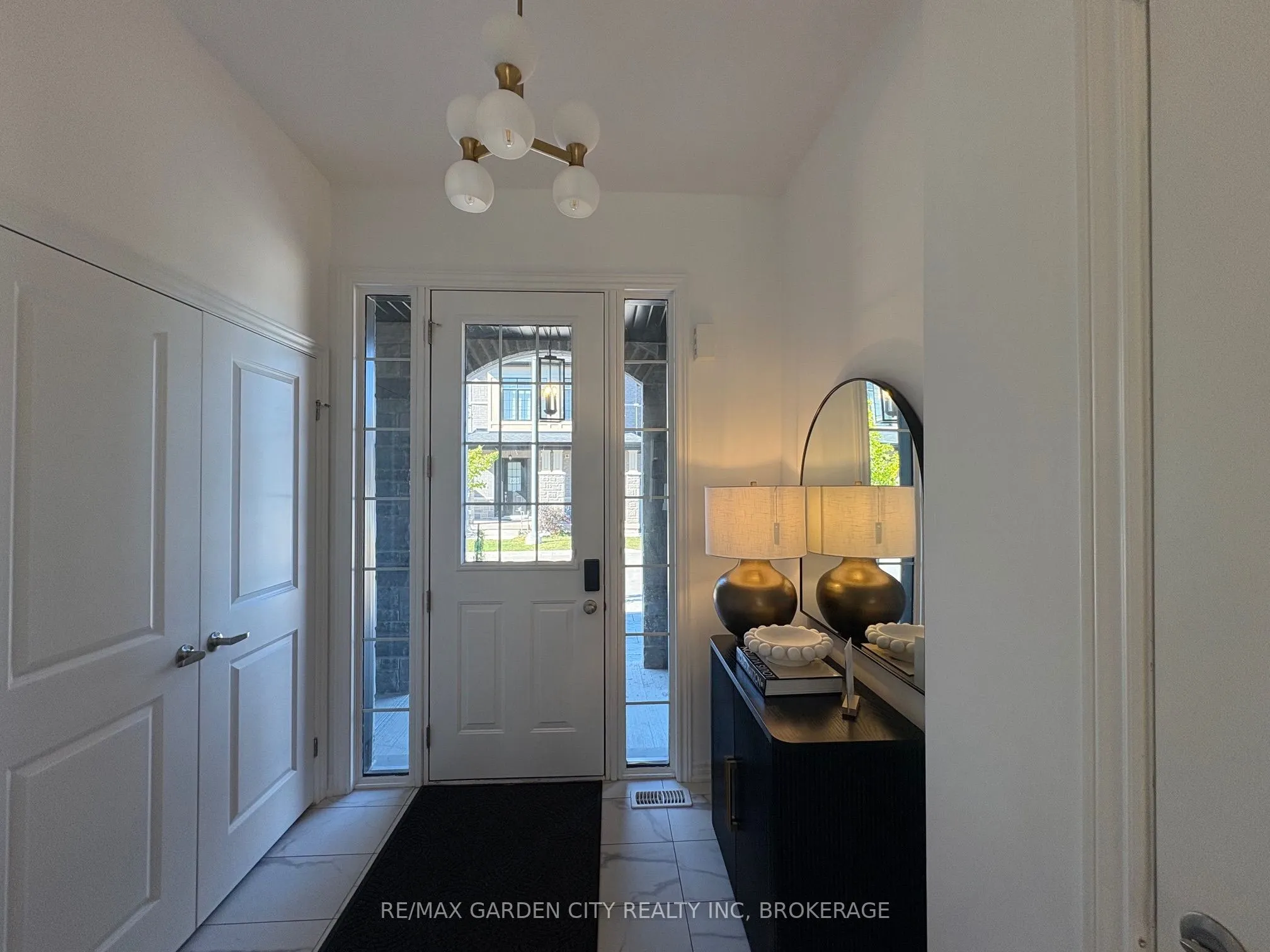 7460 BAYCREST Common