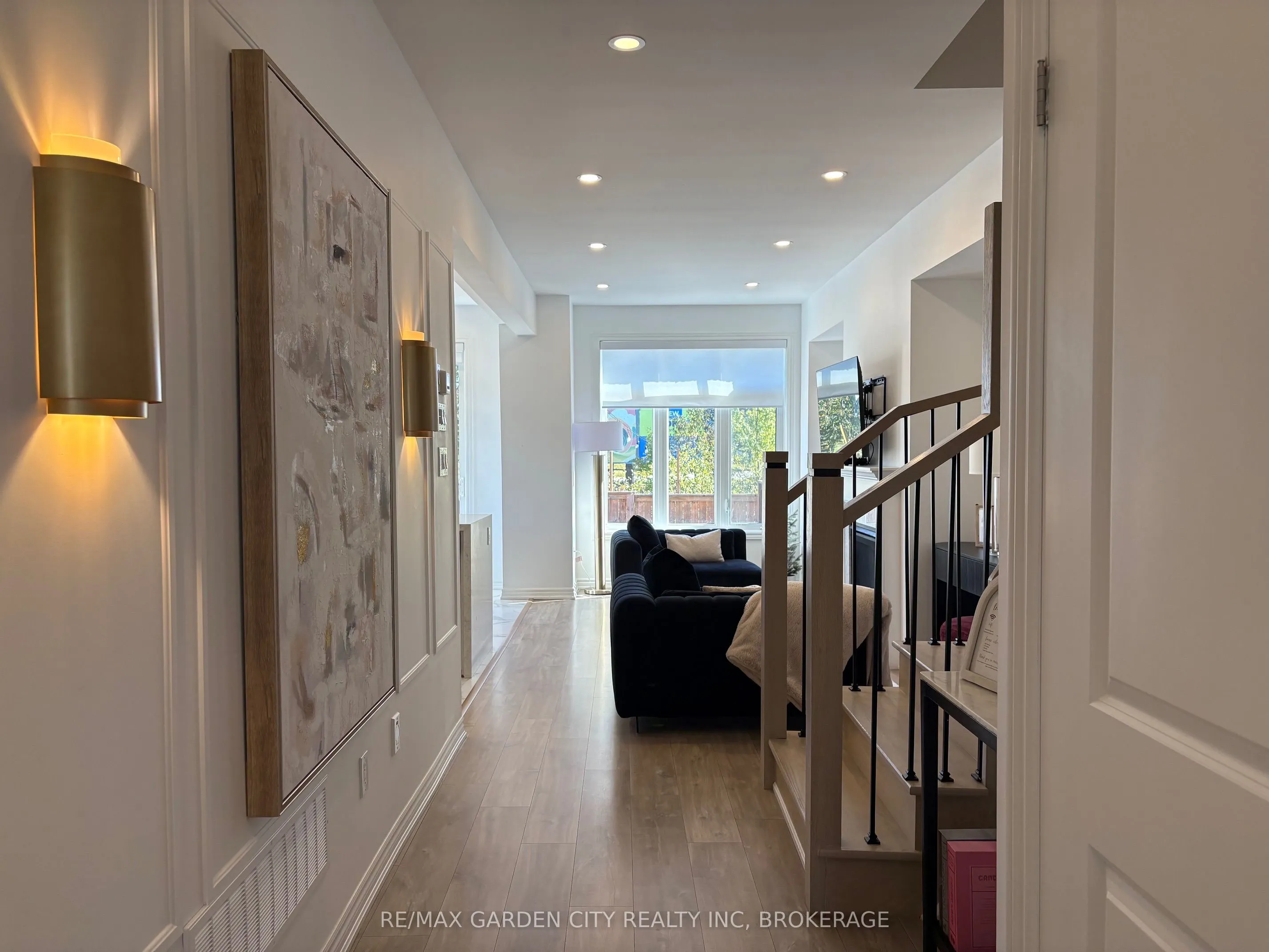 7460 BAYCREST Common
