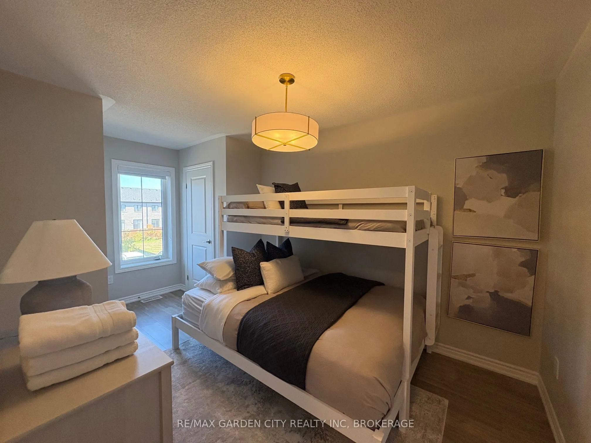 7460 BAYCREST Common