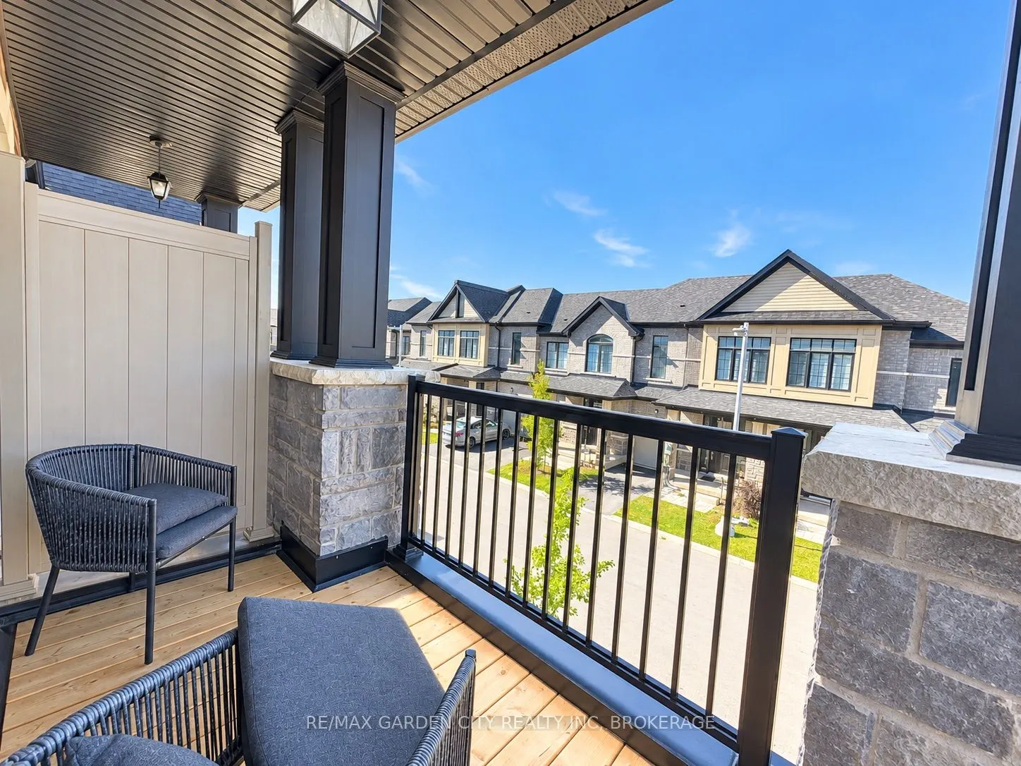 7460 BAYCREST Common