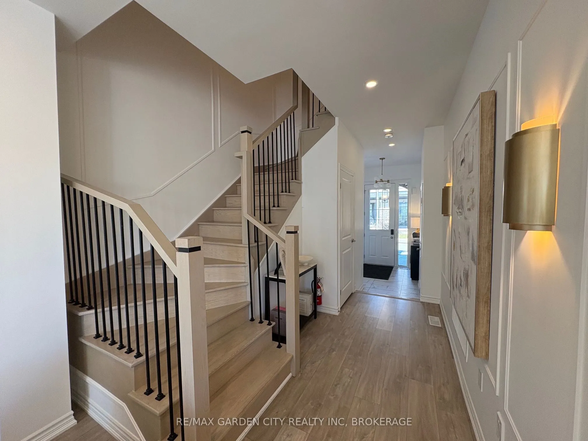 7460 BAYCREST Common