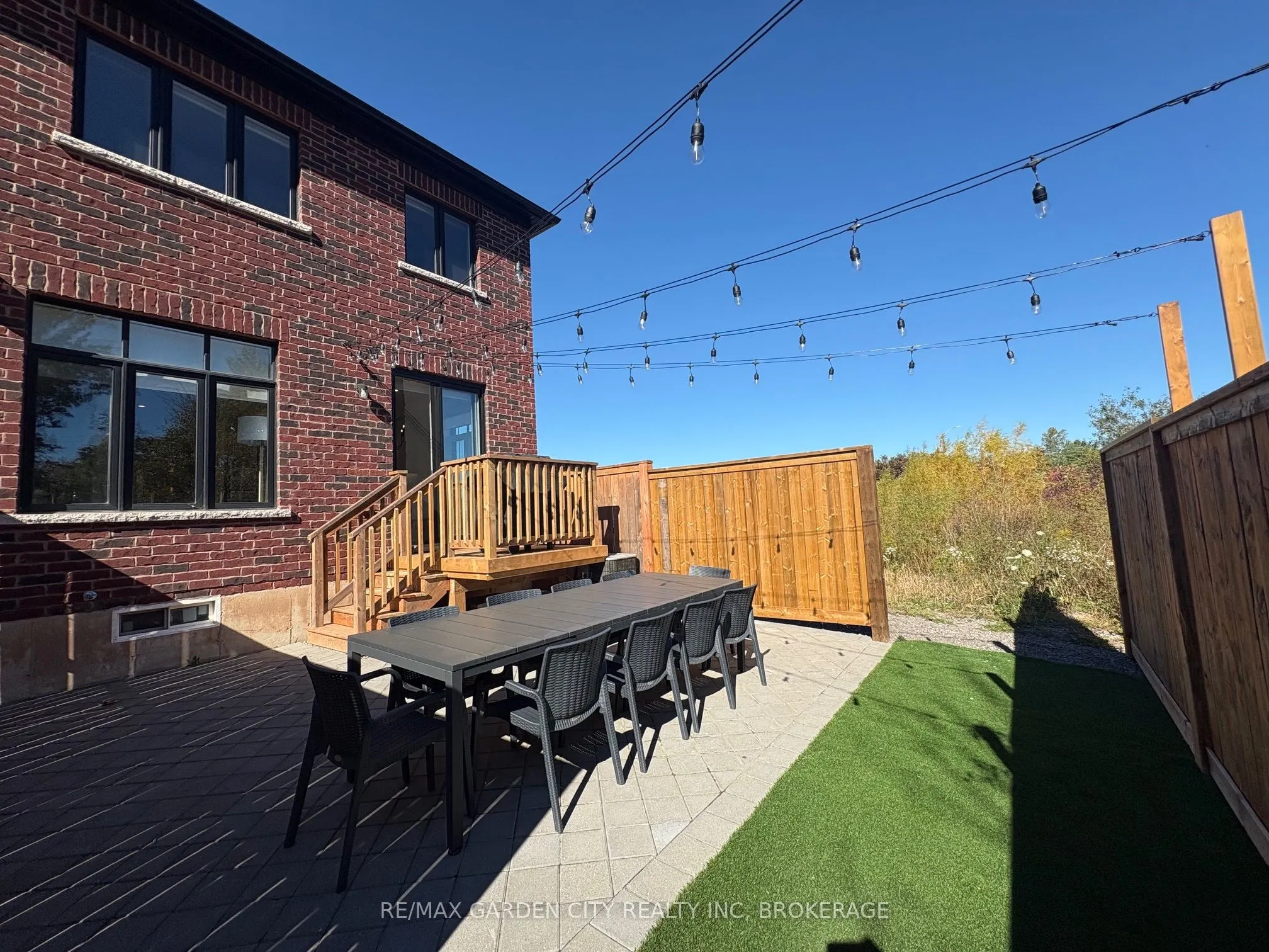7460 BAYCREST Common