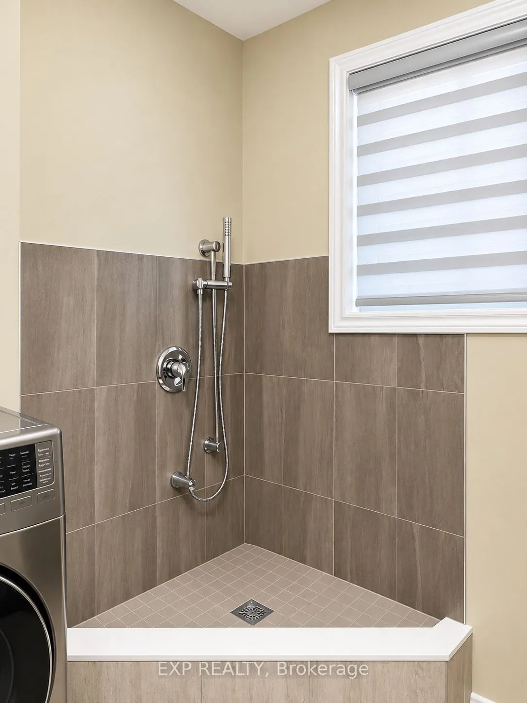355 BEECHDROPS Drive #Upper