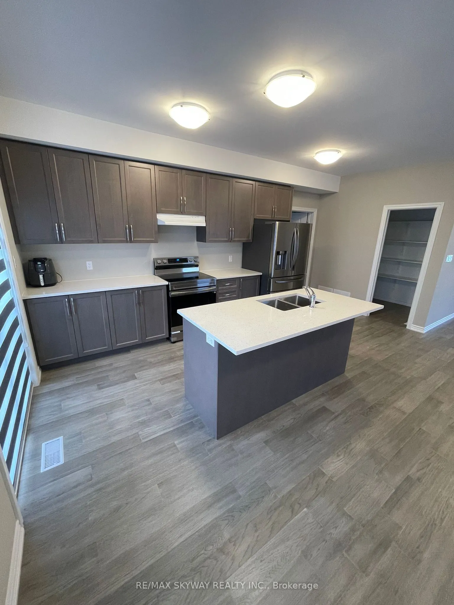 294 Wellandvale Drive