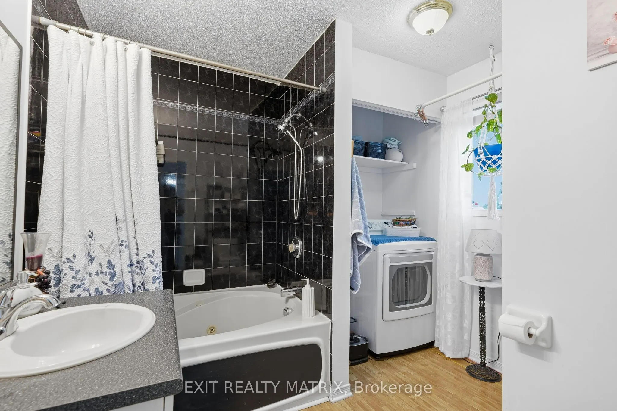 1021 Jacynthe Street