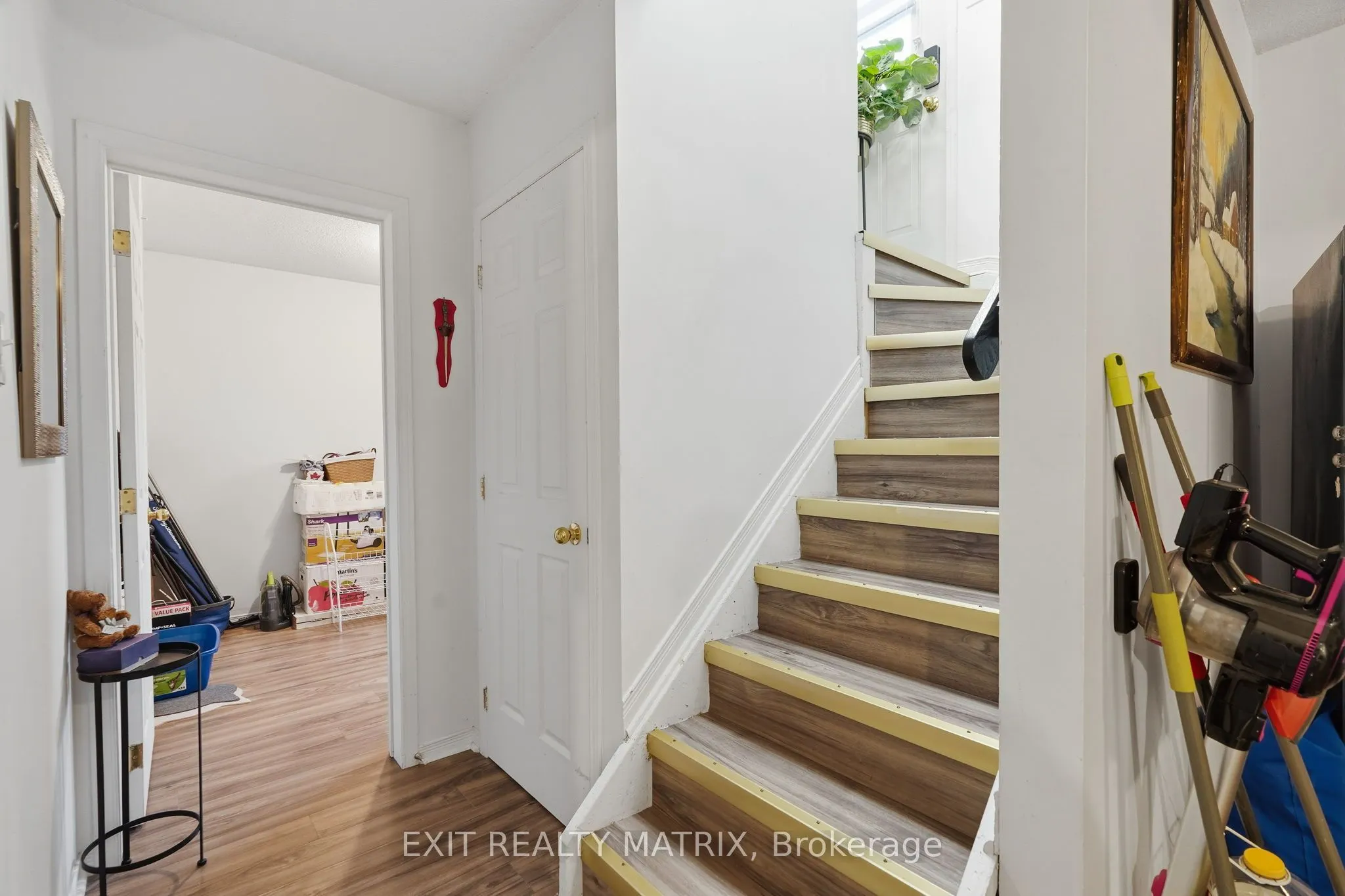 1021 Jacynthe Street