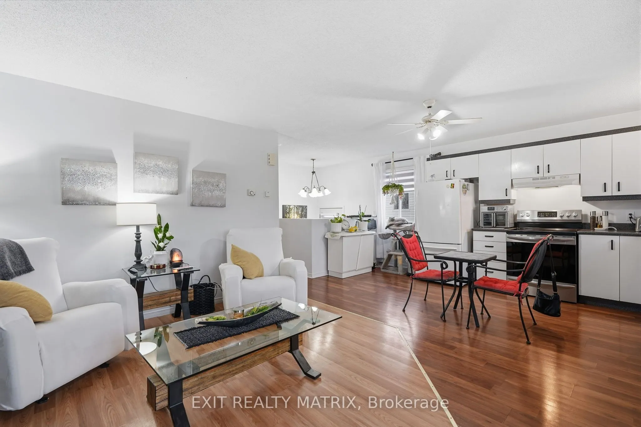 1021 Jacynthe Street