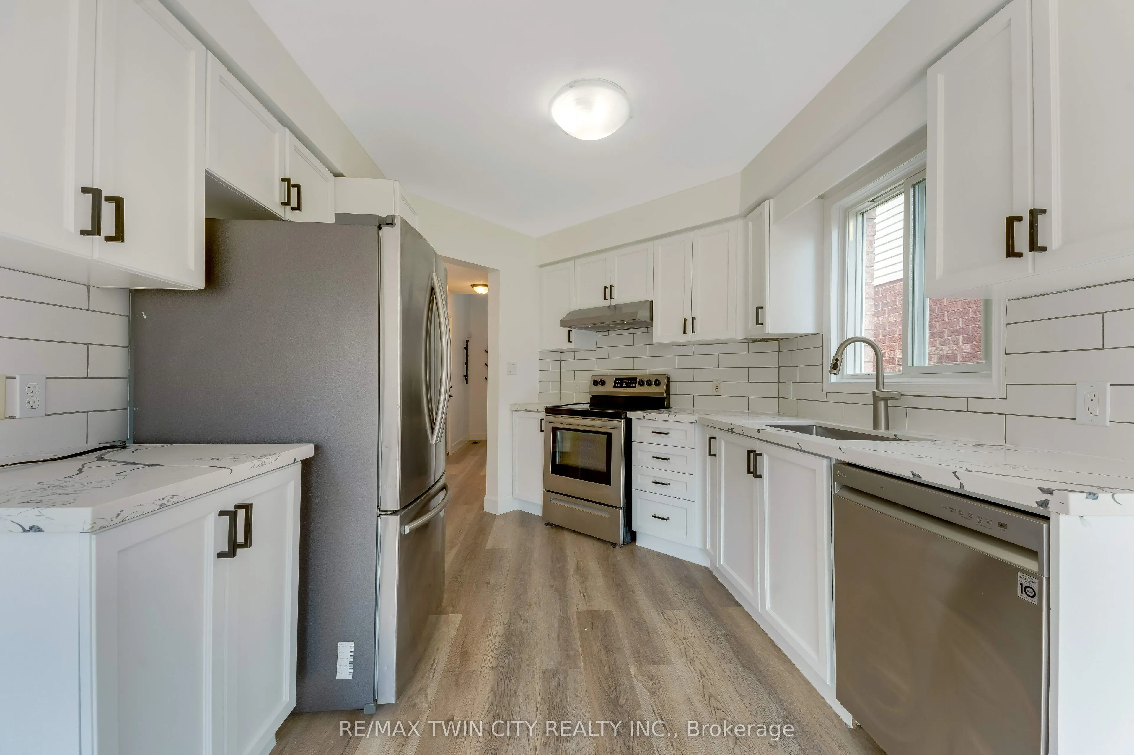 31 Swartz Street