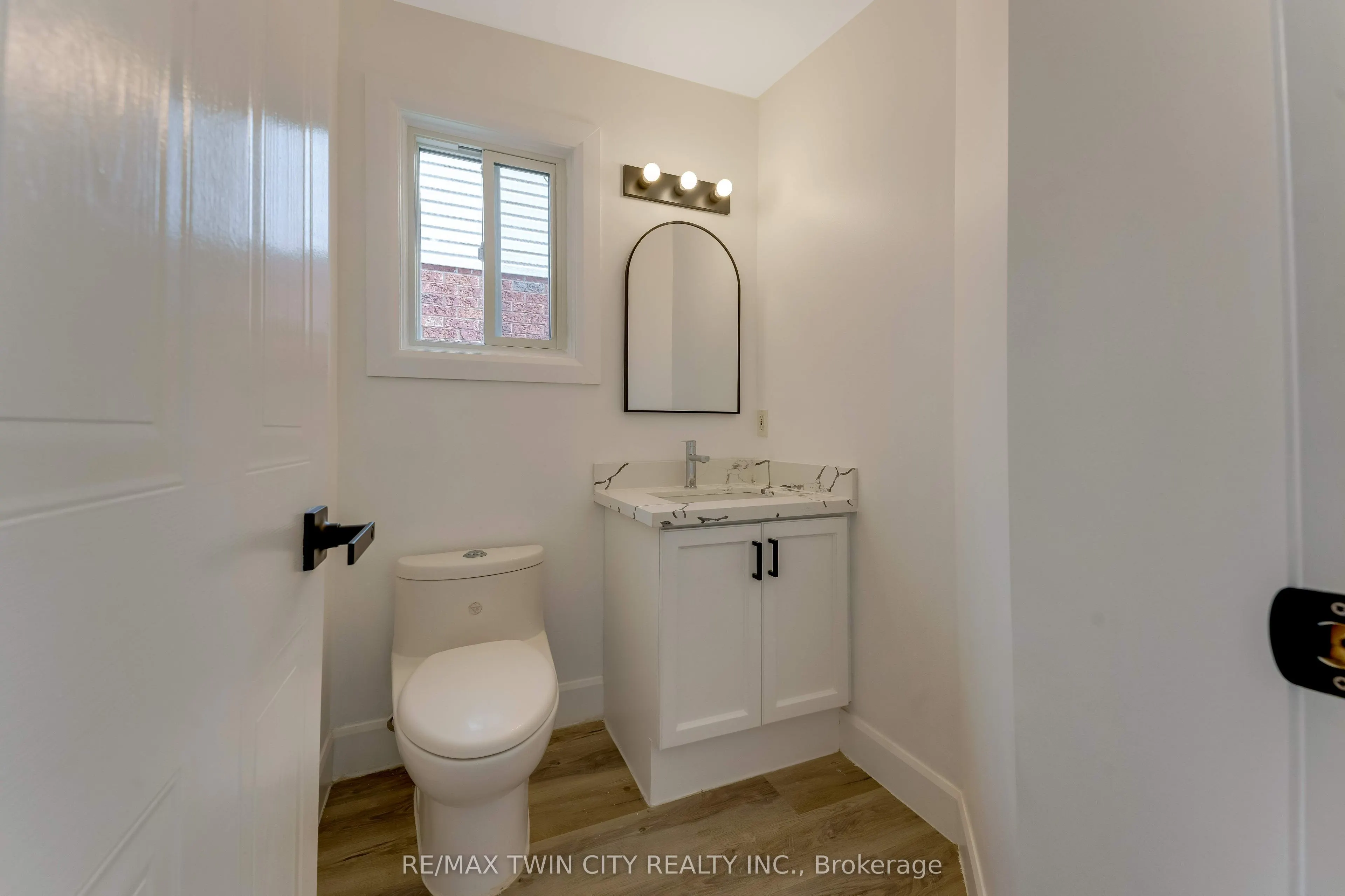 31 Swartz Street