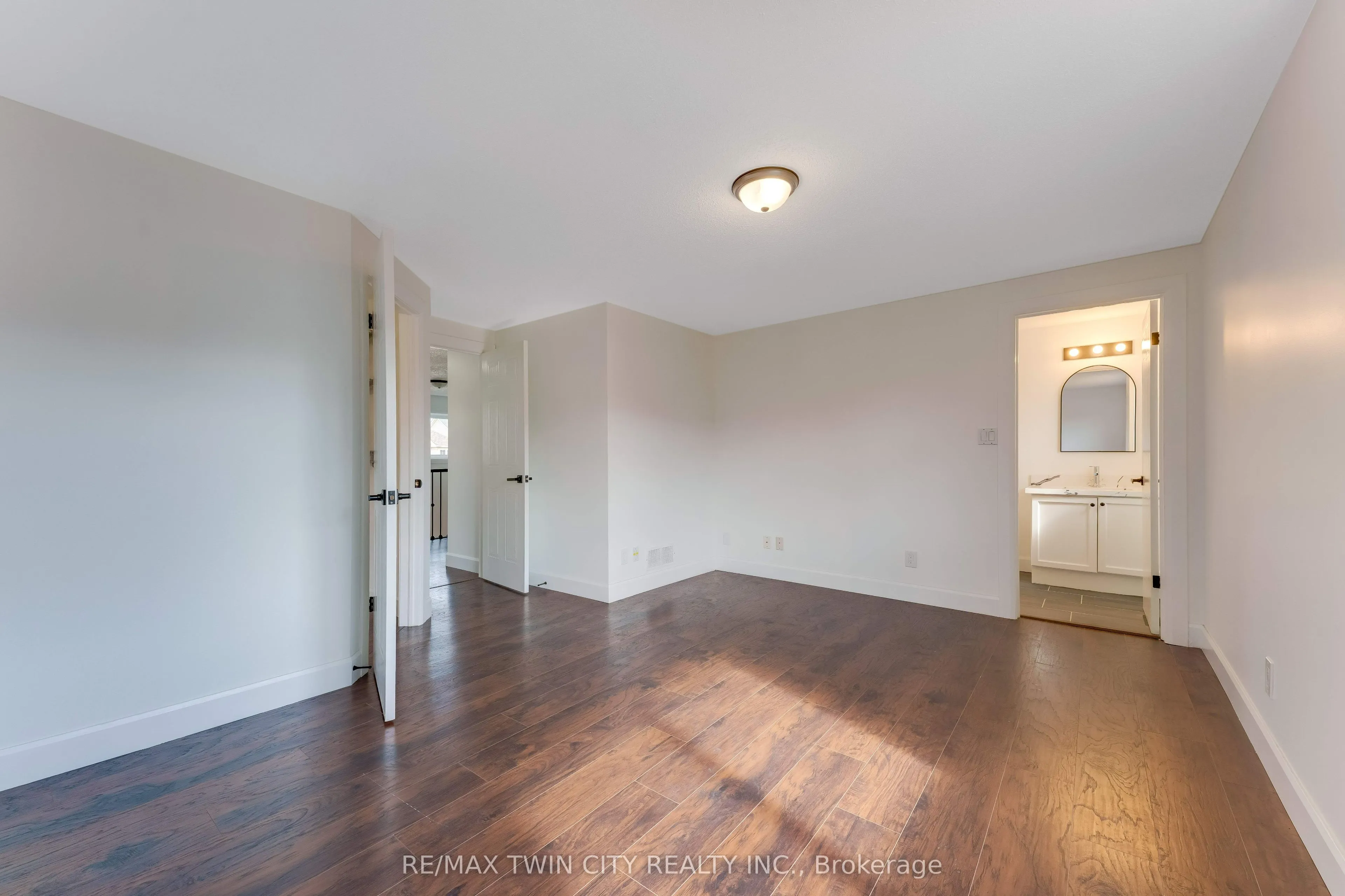 31 Swartz Street
