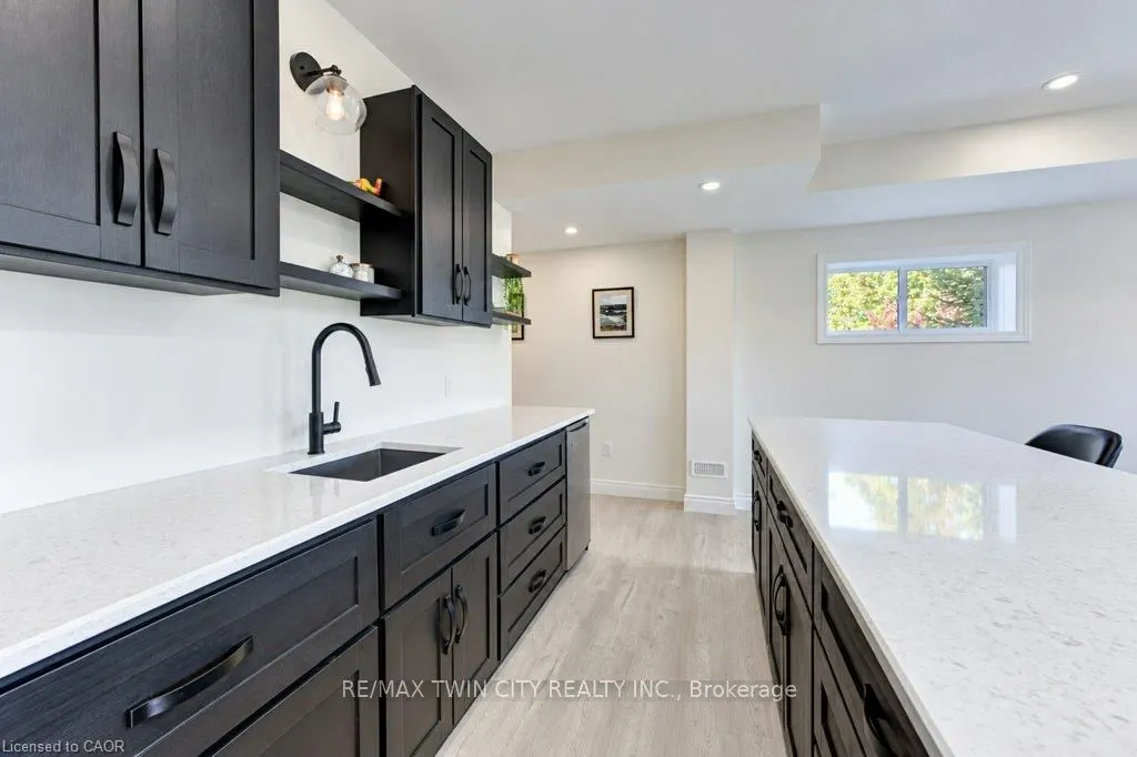 524 SUNDEW Drive