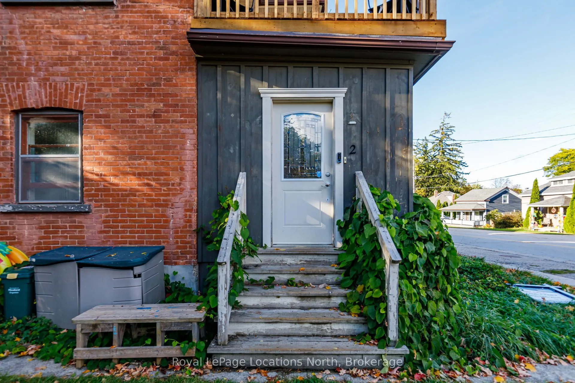124 Sykes Street S