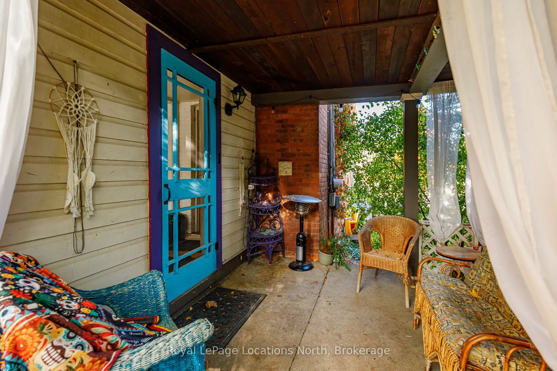 124 Sykes Street S