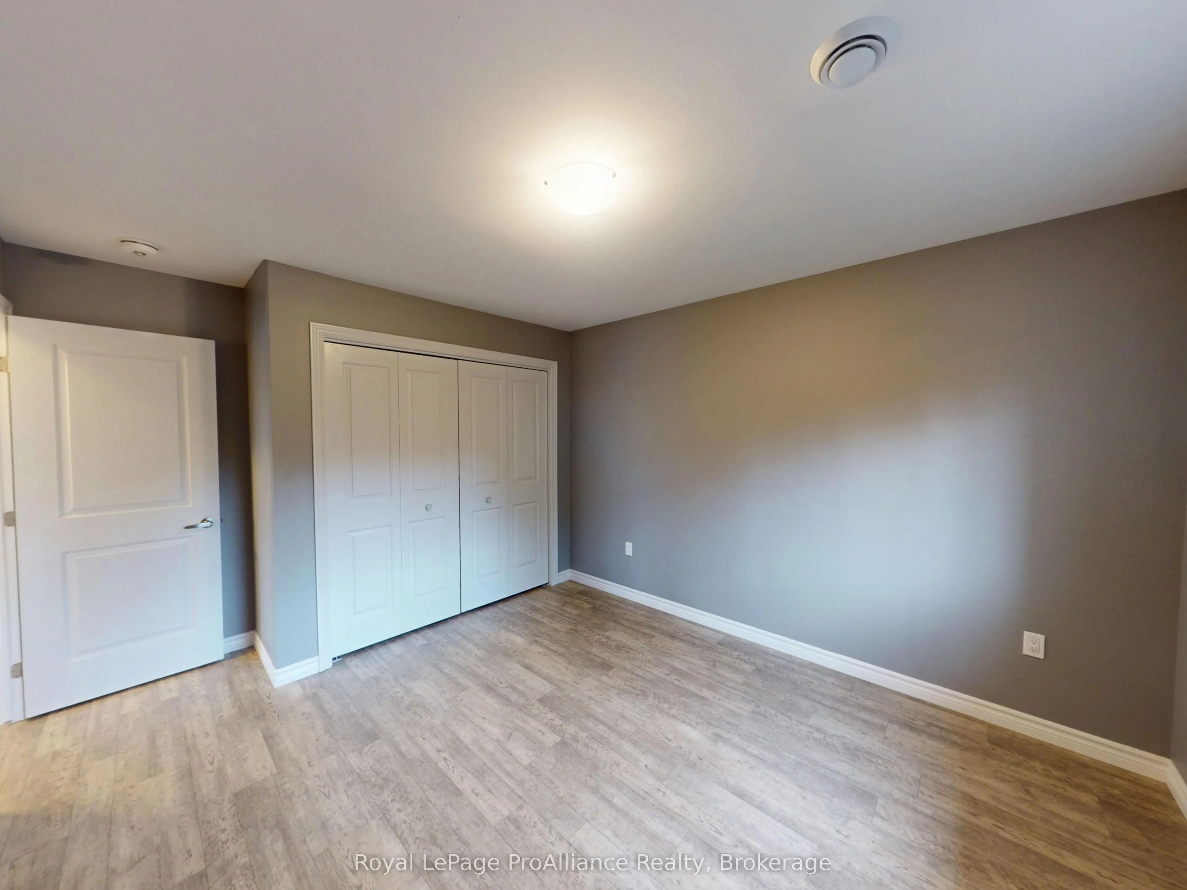 70 Ridgeway Place