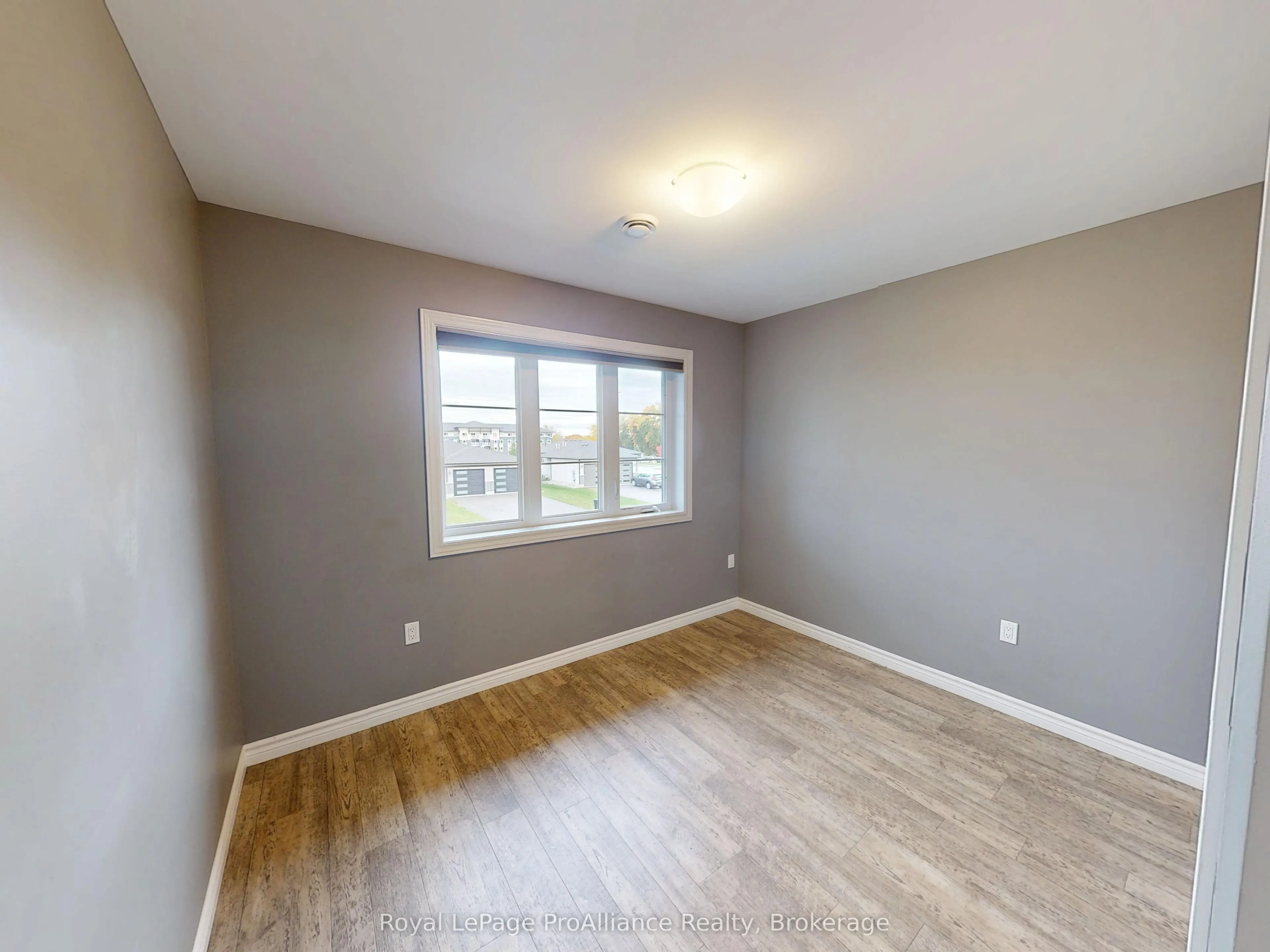 70 Ridgeway Place