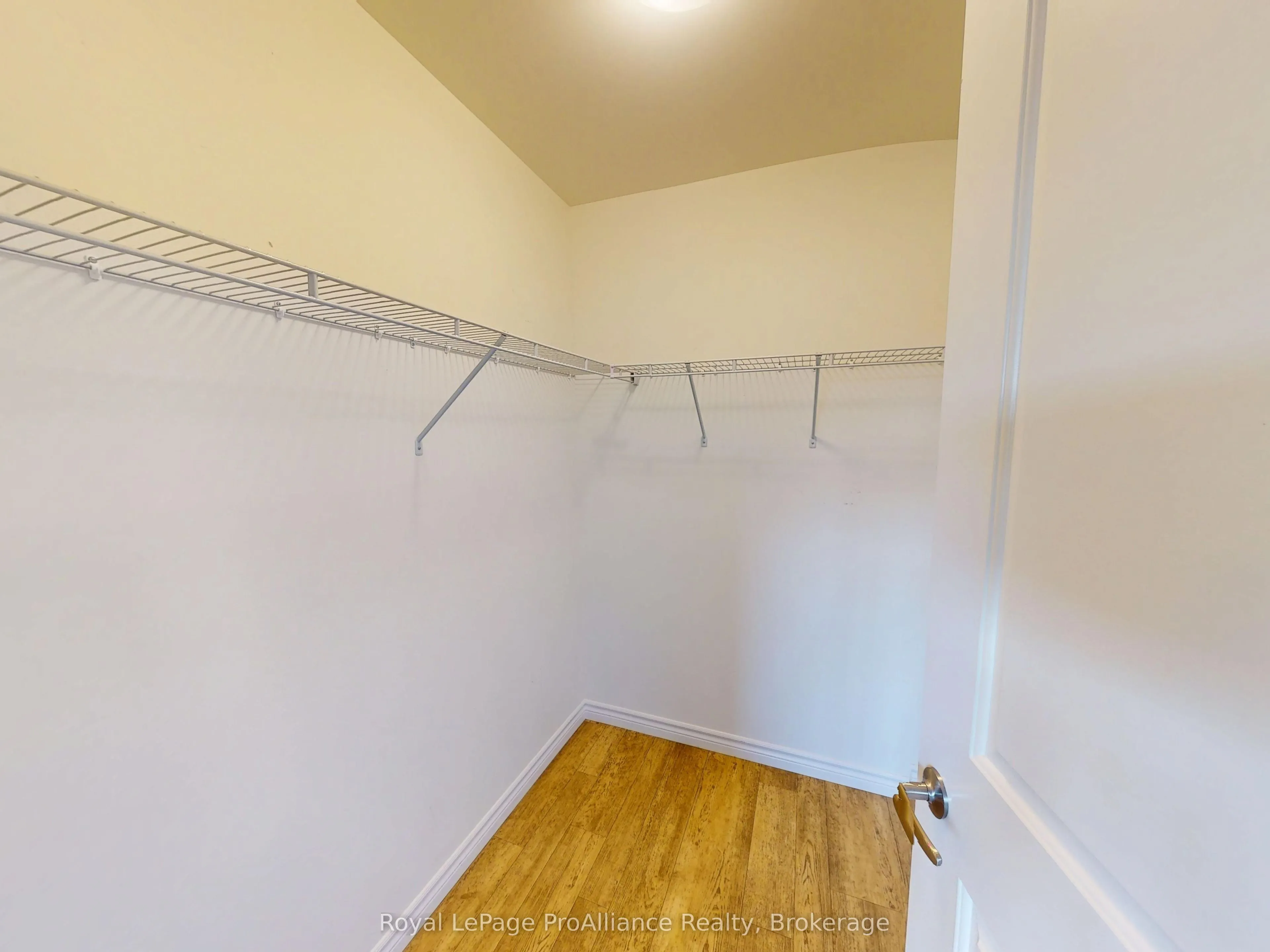70 Ridgeway Place