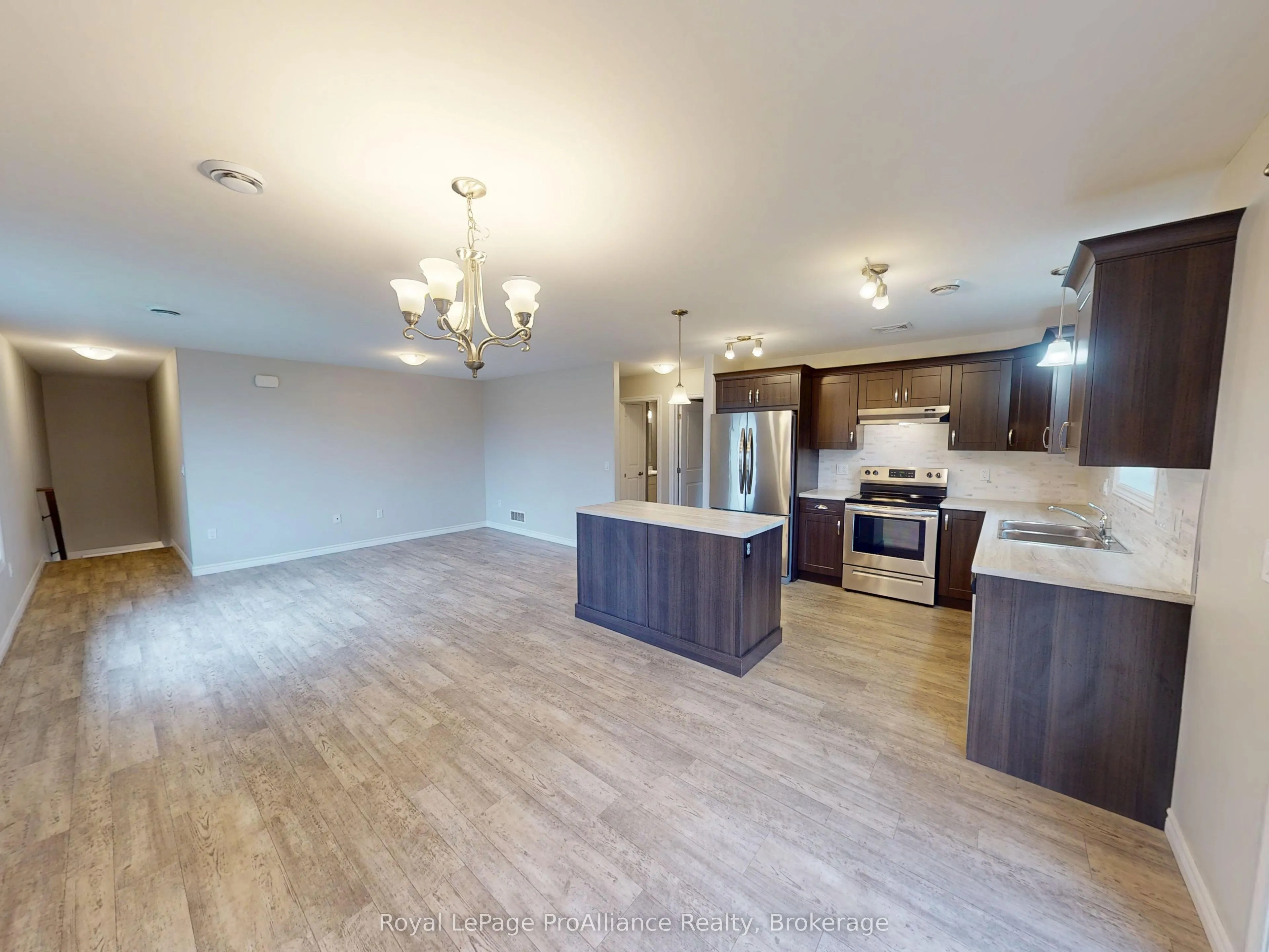 70 Ridgeway Place